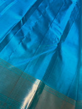 Traditional Hand Woven Kanchipuram Saree | OM130