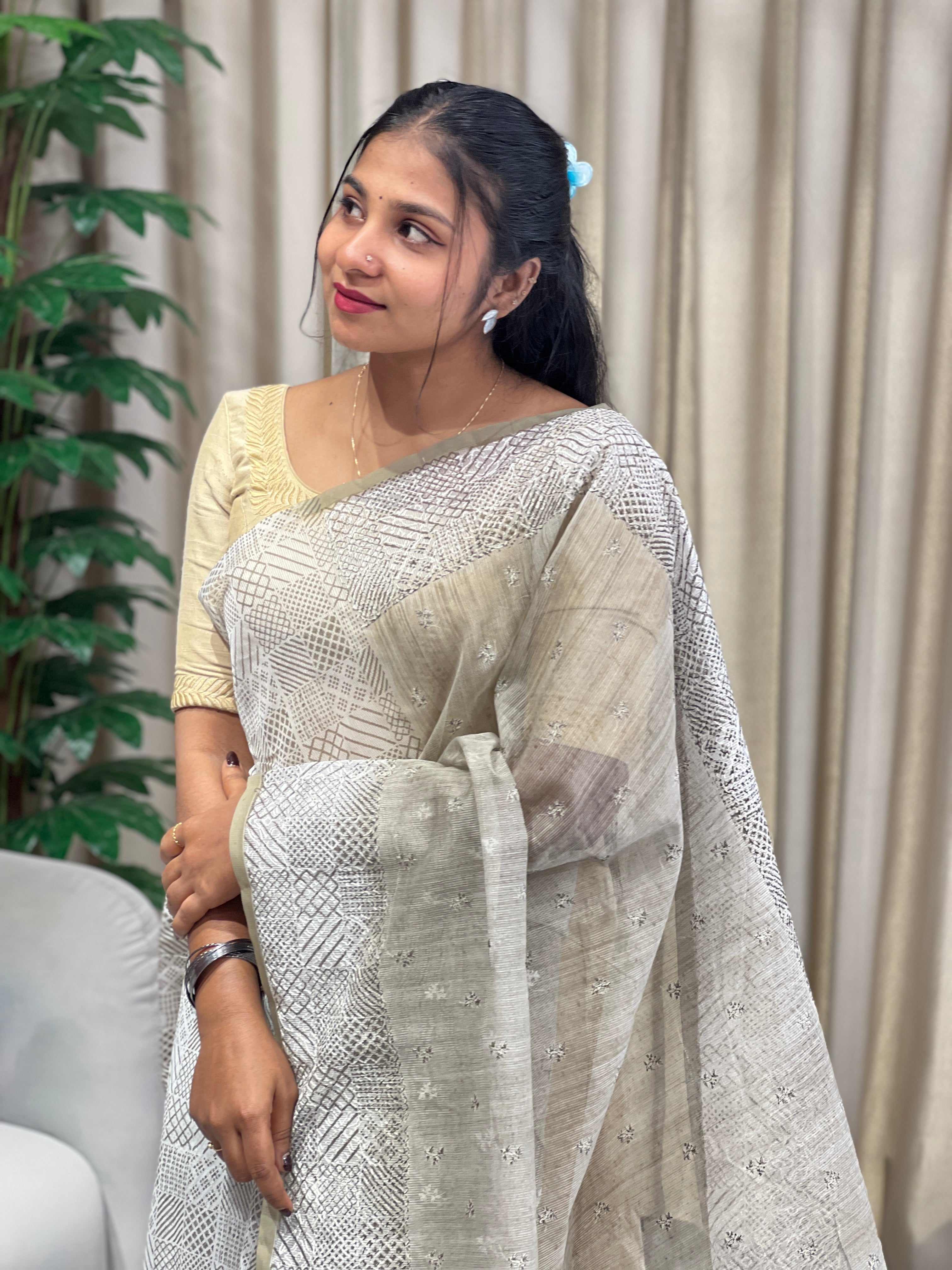 Print With Embroidery Detailed Kota Saree | YNG930