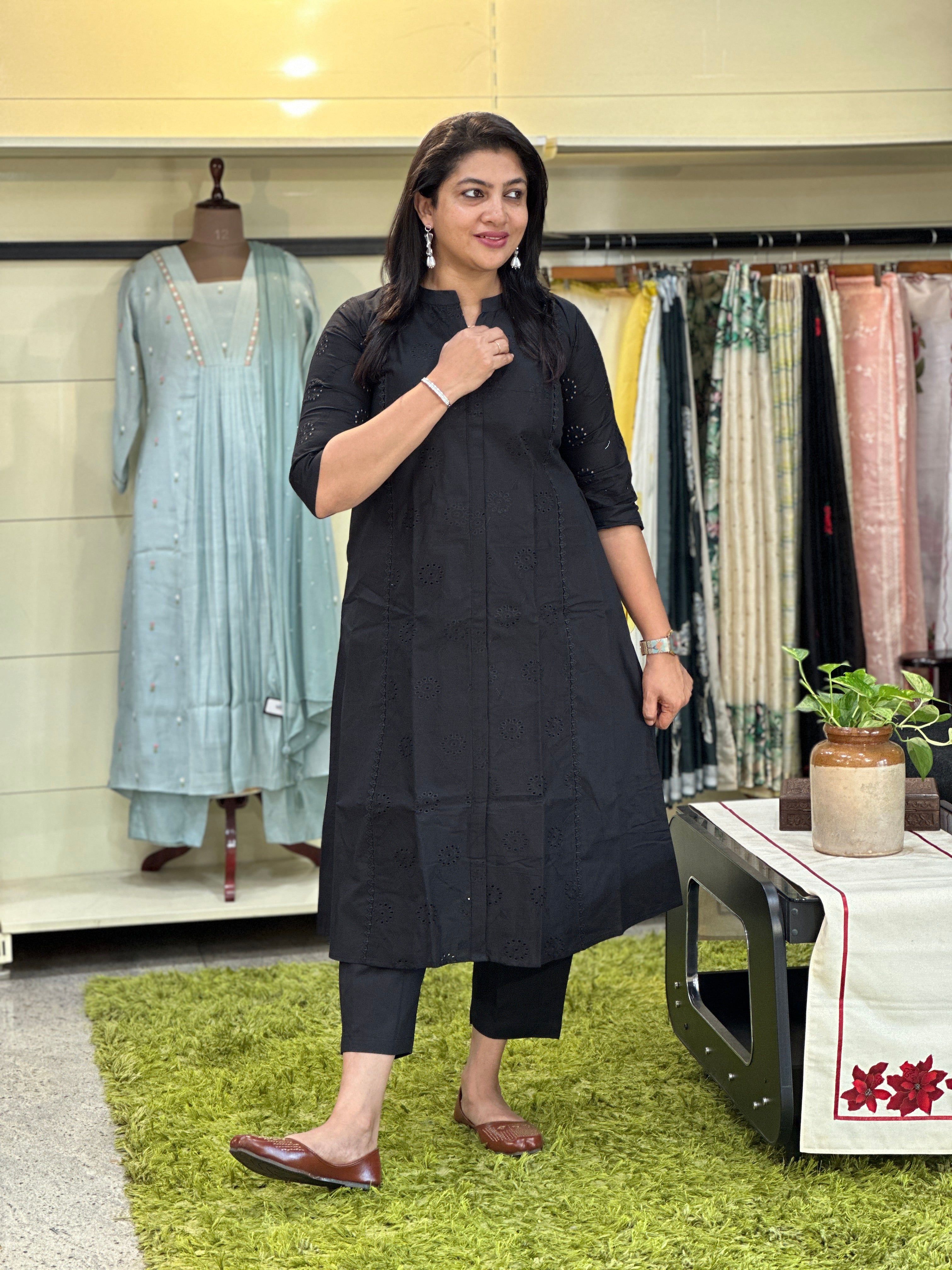 Schiffli Panel Detailed Cotton Kurta Set | MSN160