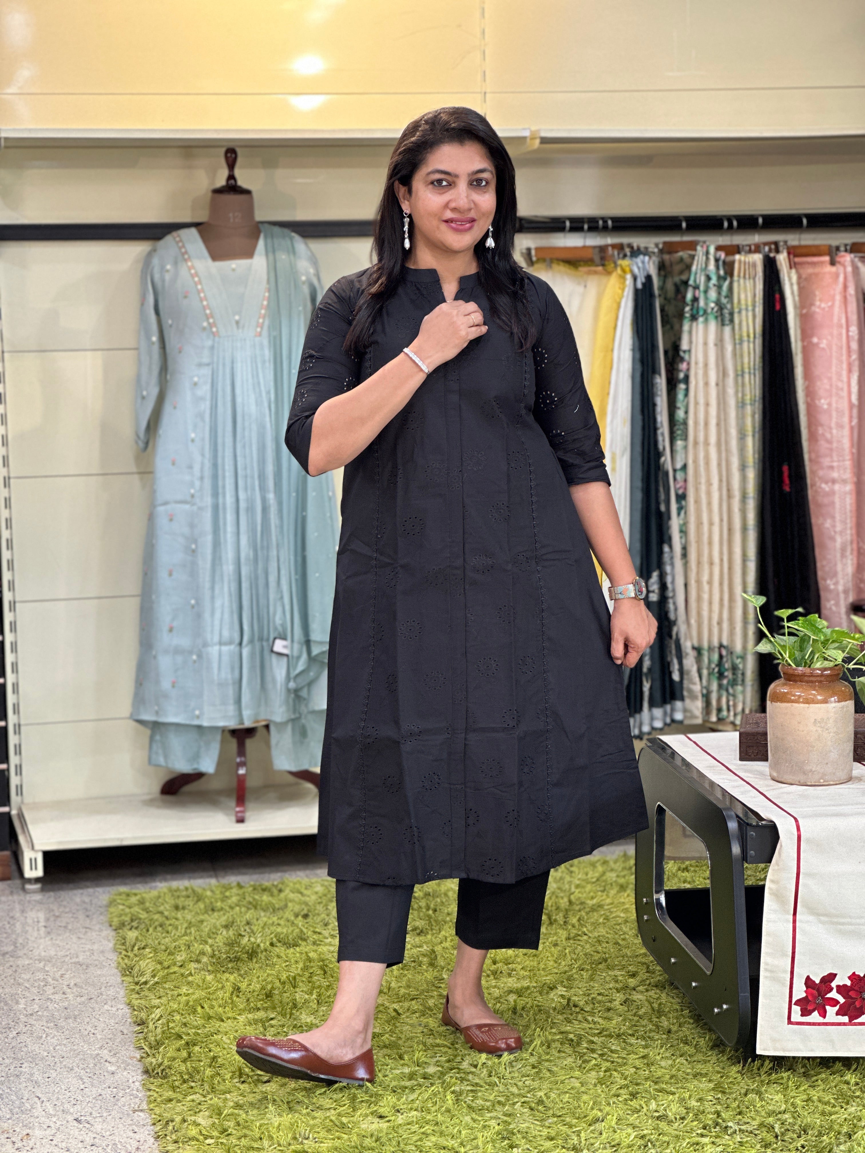 Schiffli Panel Detailed Cotton Kurta Set | MSN160