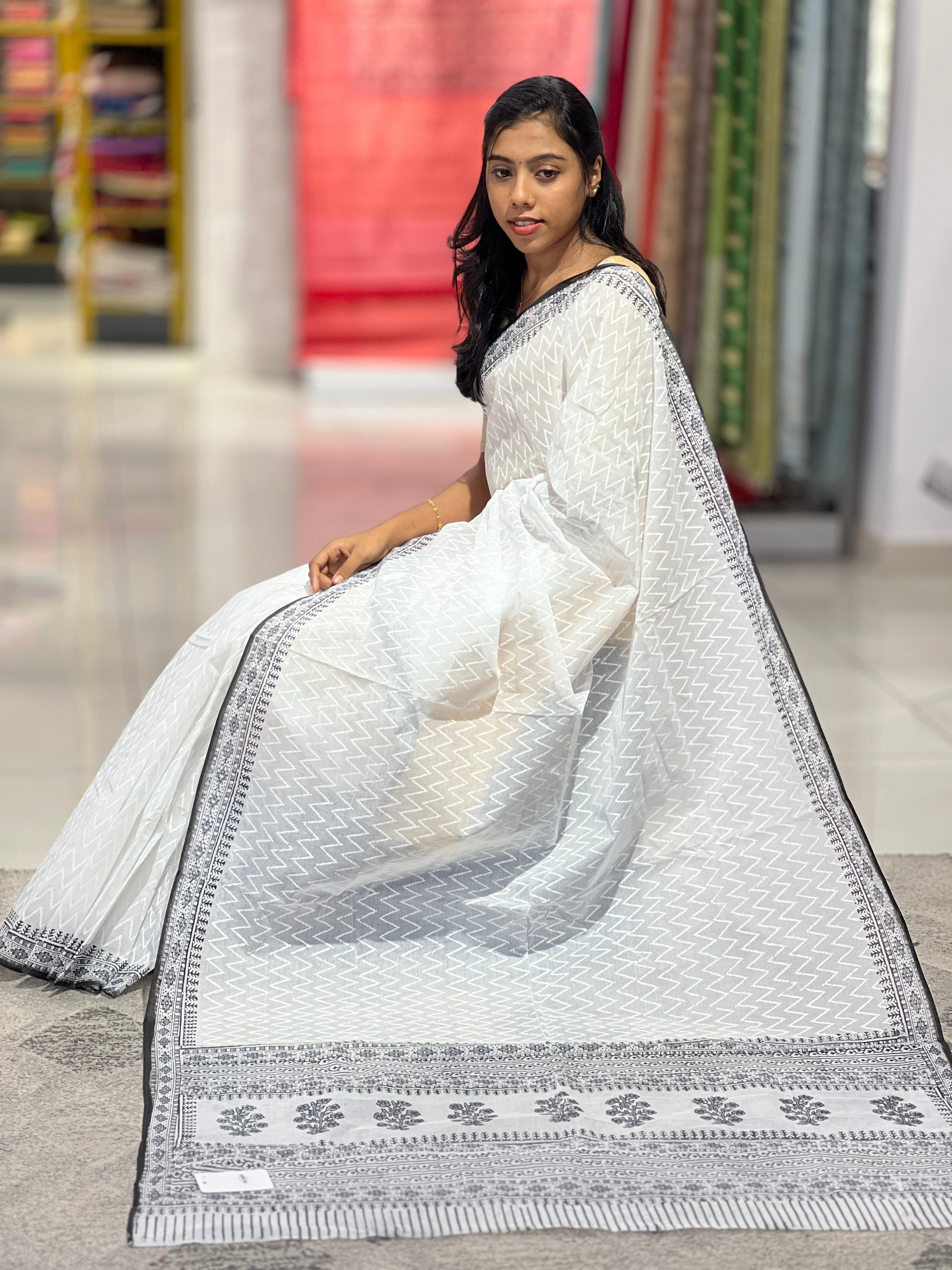 Zigzag Print Patterned Voile Cotton Saree | VDA153