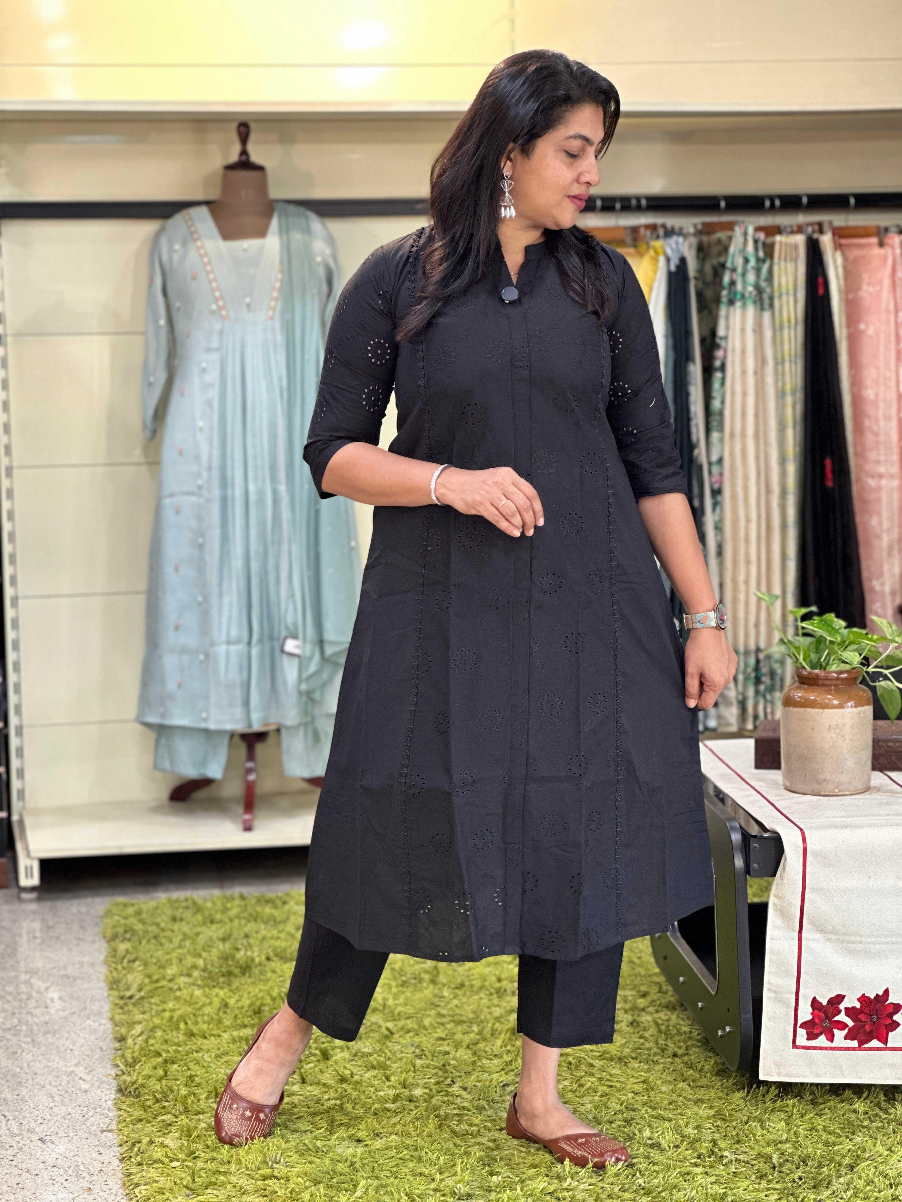 Schiffli Panel Detailed Cotton Kurta Set | MSN160