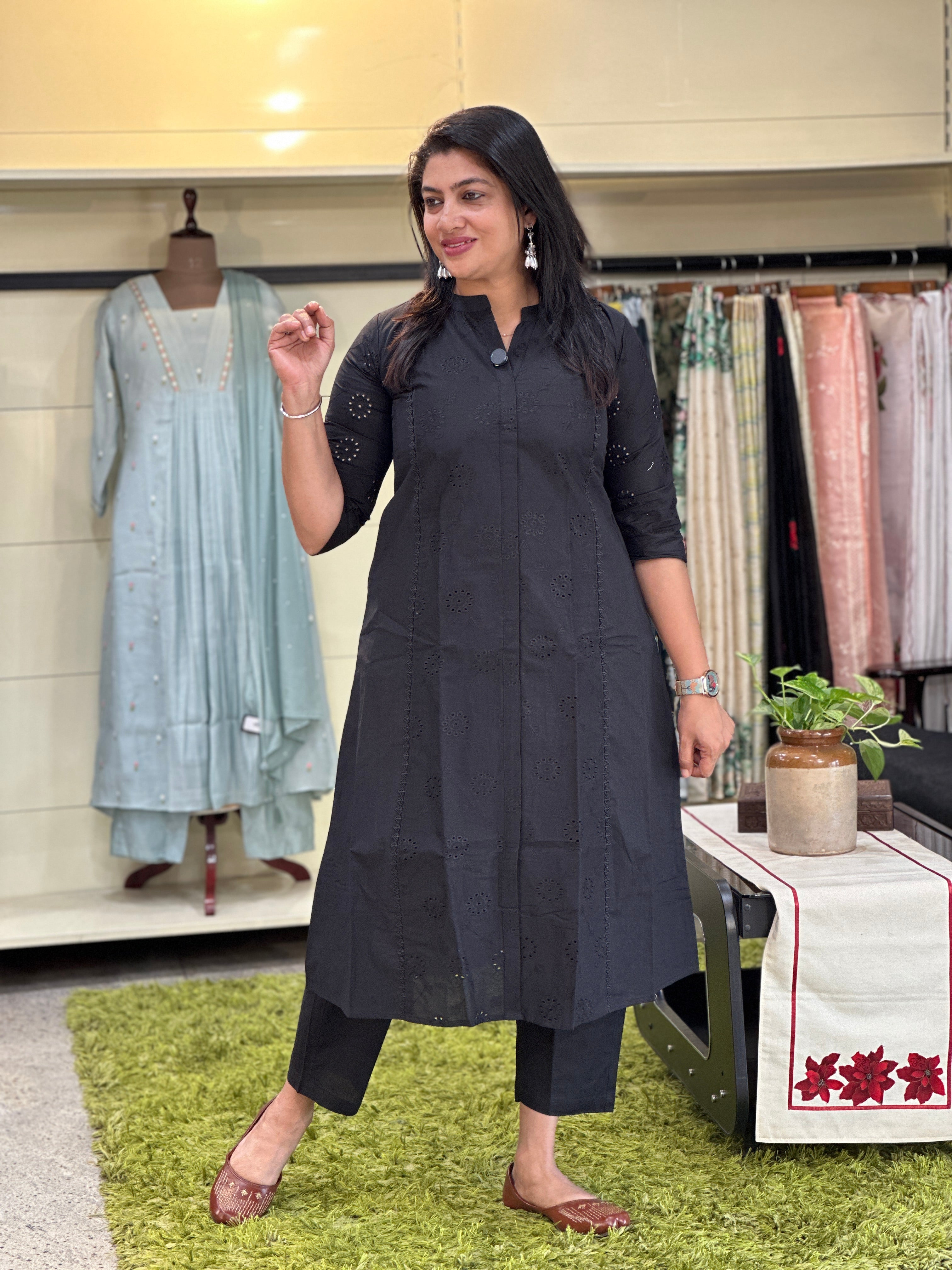 Schiffli Panel Detailed Cotton Kurta Set | MSN160