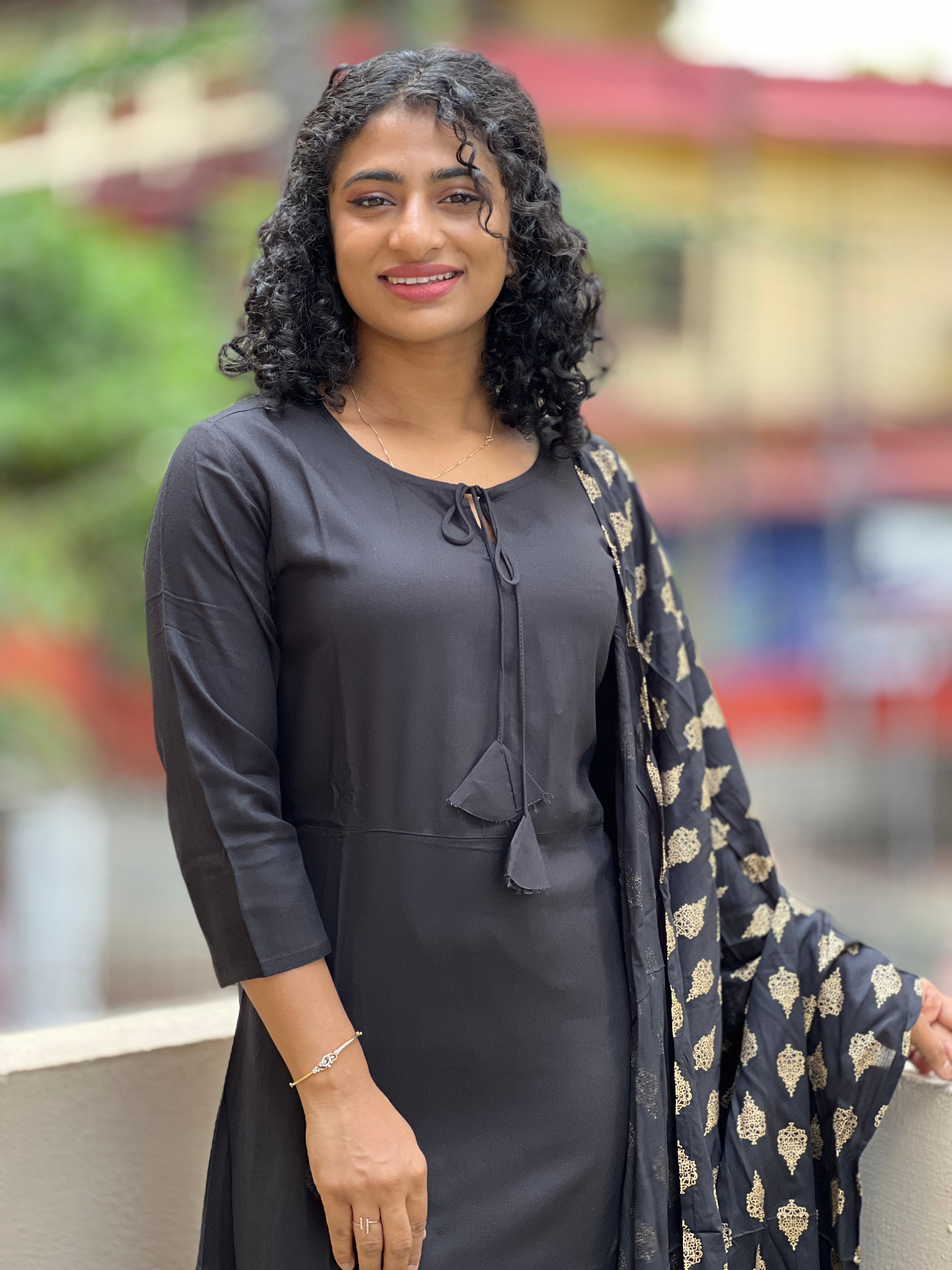 Round Neck Tie-Up Pattern Kurta Set | YFT149