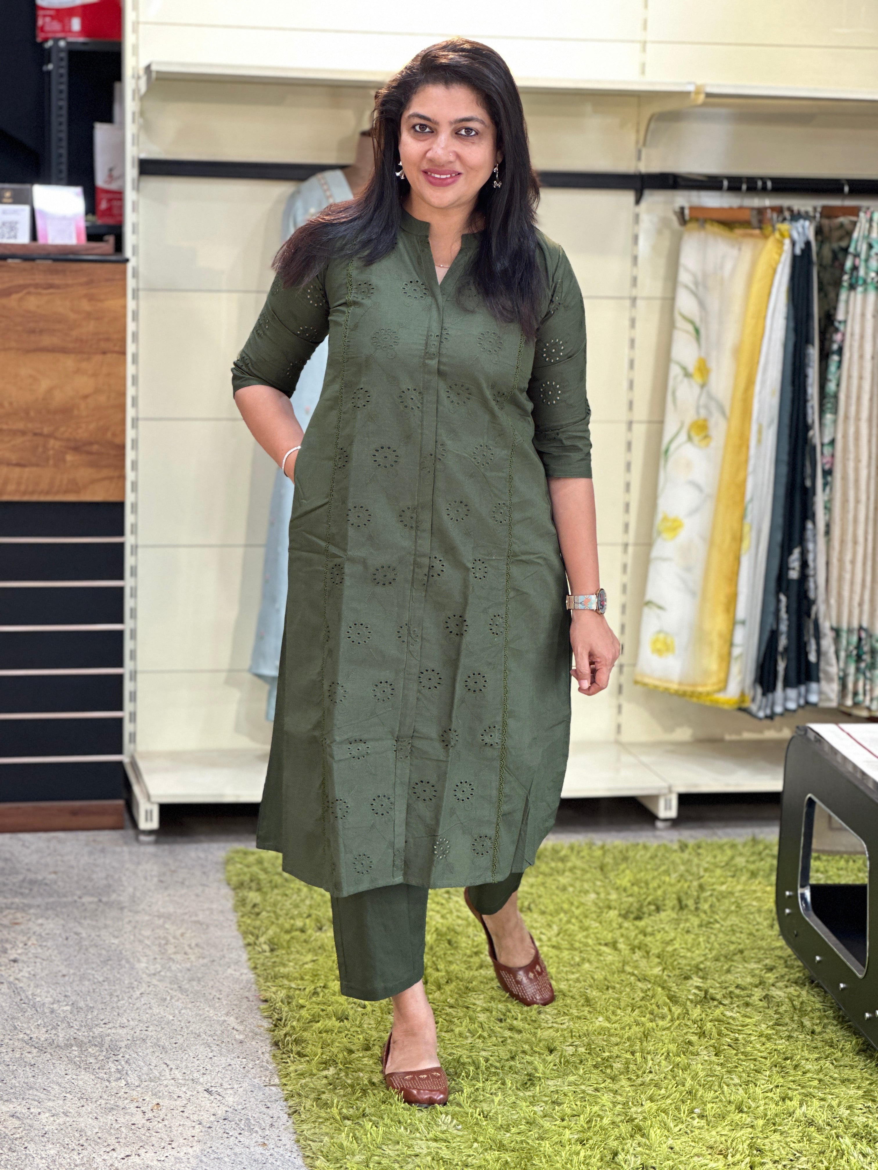 Schiffli Panel Detailed Cotton Kurta Set | MSN161