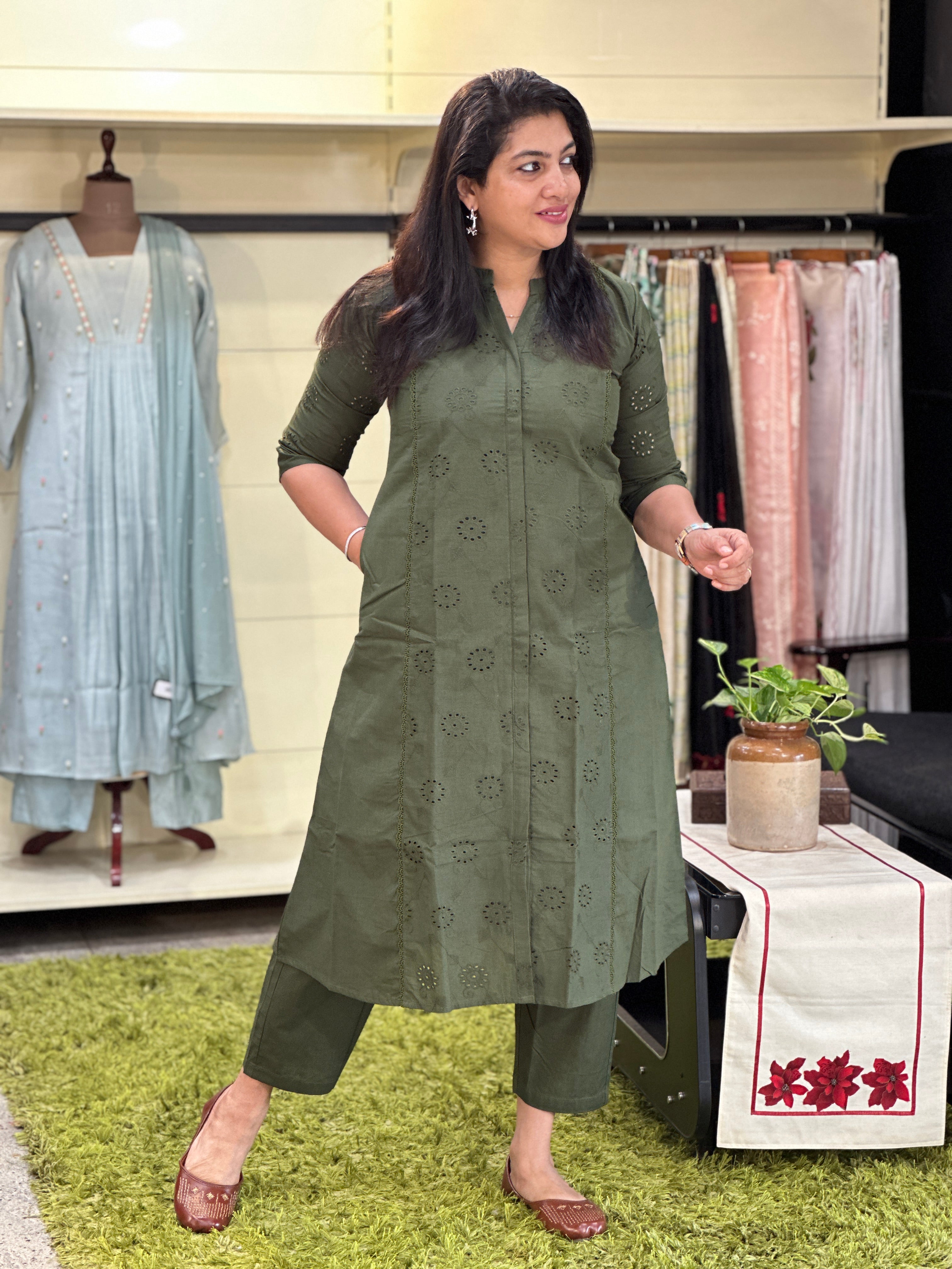 Schiffli Panel Detailed Cotton Kurta Set | MSN161