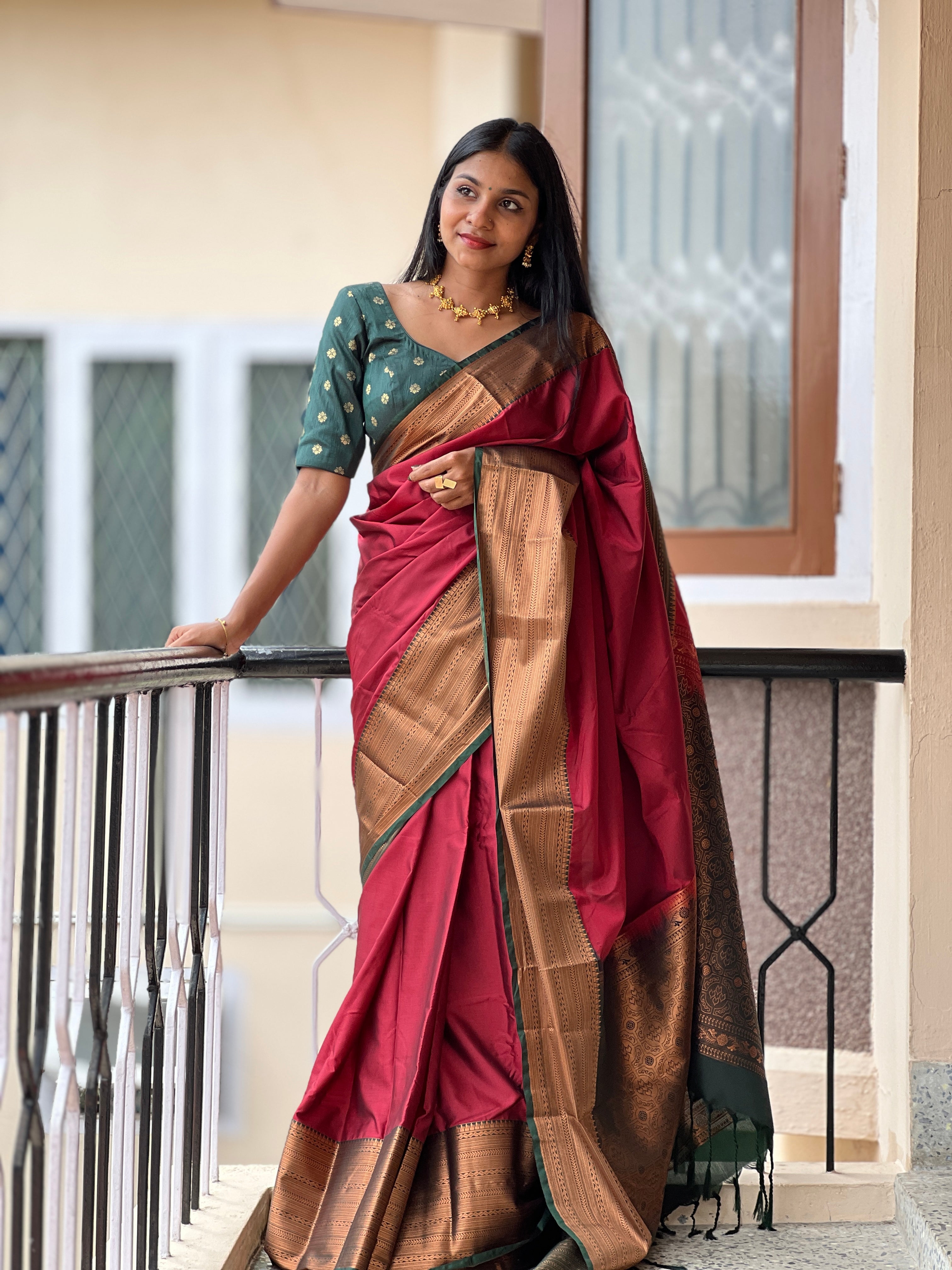 Antique Zari Weaving Border Semi Silk Saree | SKT129