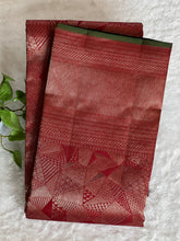 Hand Woven Geometric Patterned Kanchipuram Saree | OM148