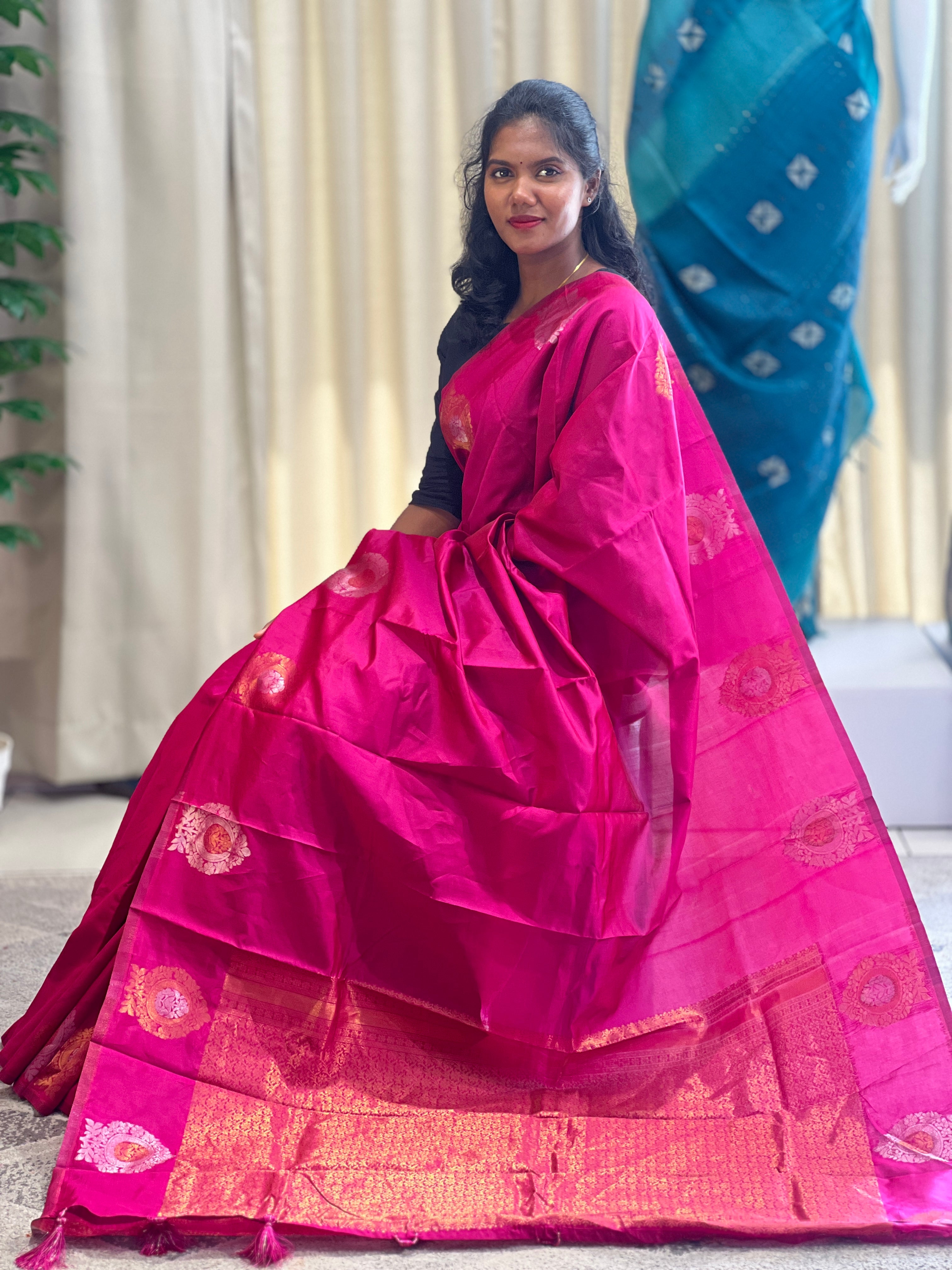 Zari Woven Motif Semi Silk Saree | | HT188