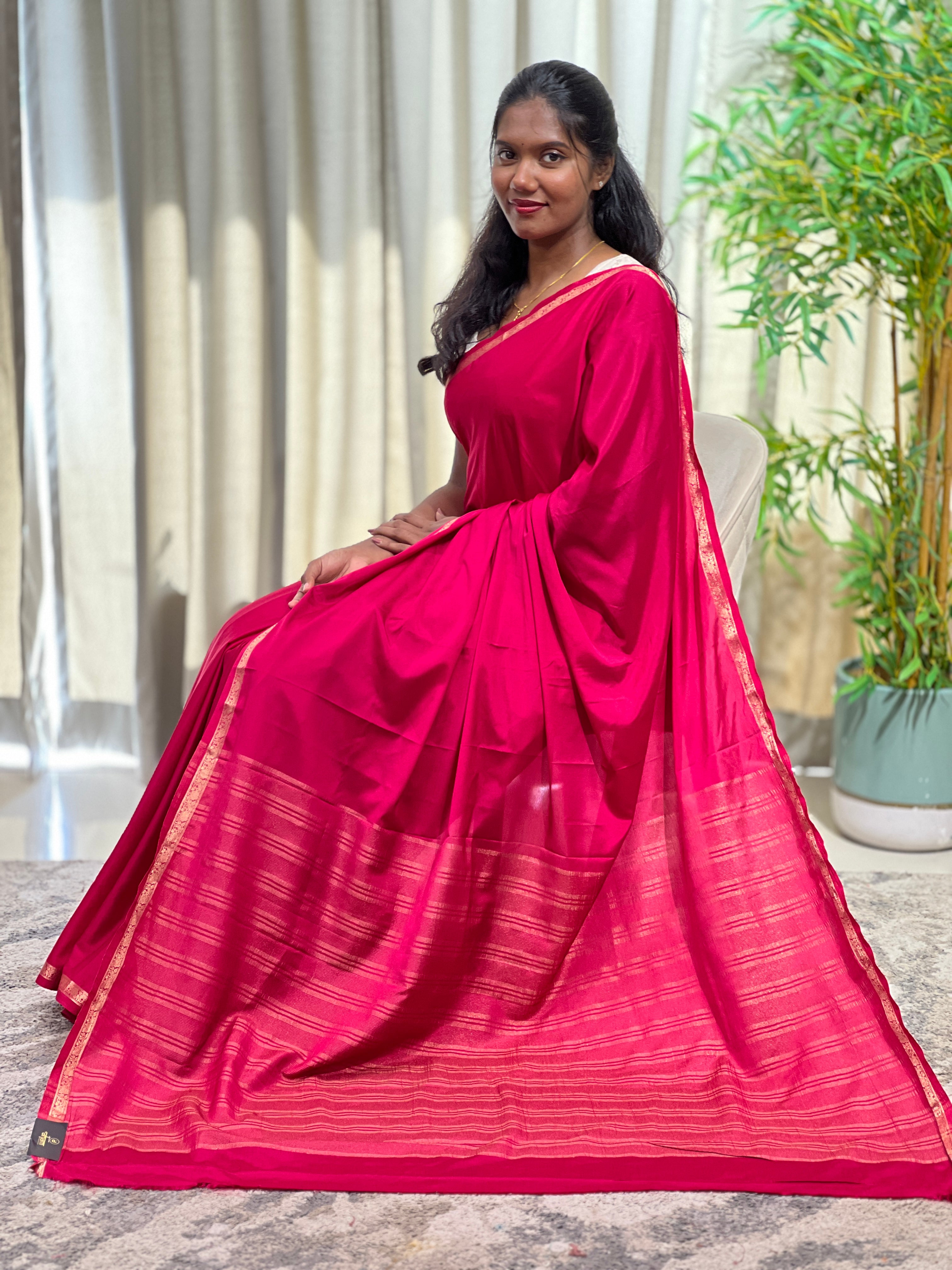 Solid Pattern Single Bordered Crepe Silk Saree | RS159
