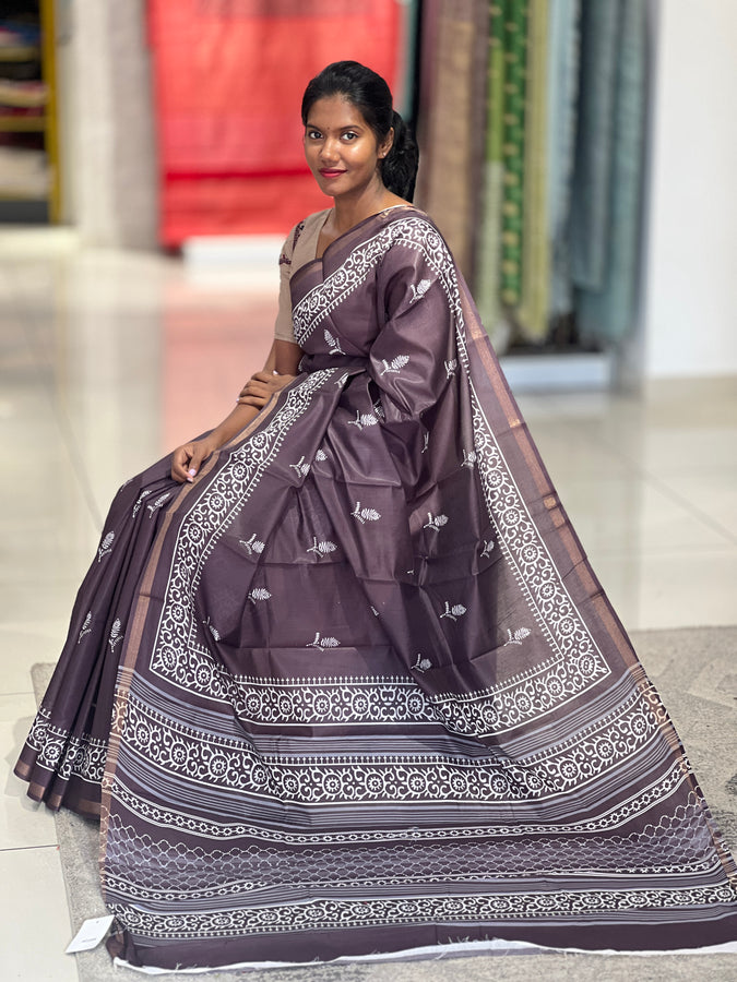 Floral Print With Zari Border Detailed Chanderi Silk Saree | VDA107
