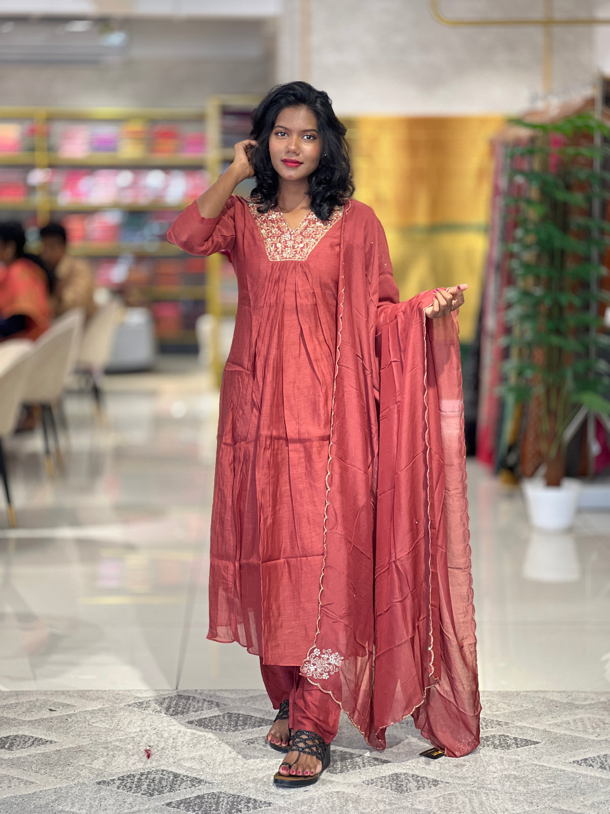 Hand Work Detailed Chanderi Silk Kurta Set | KIA109