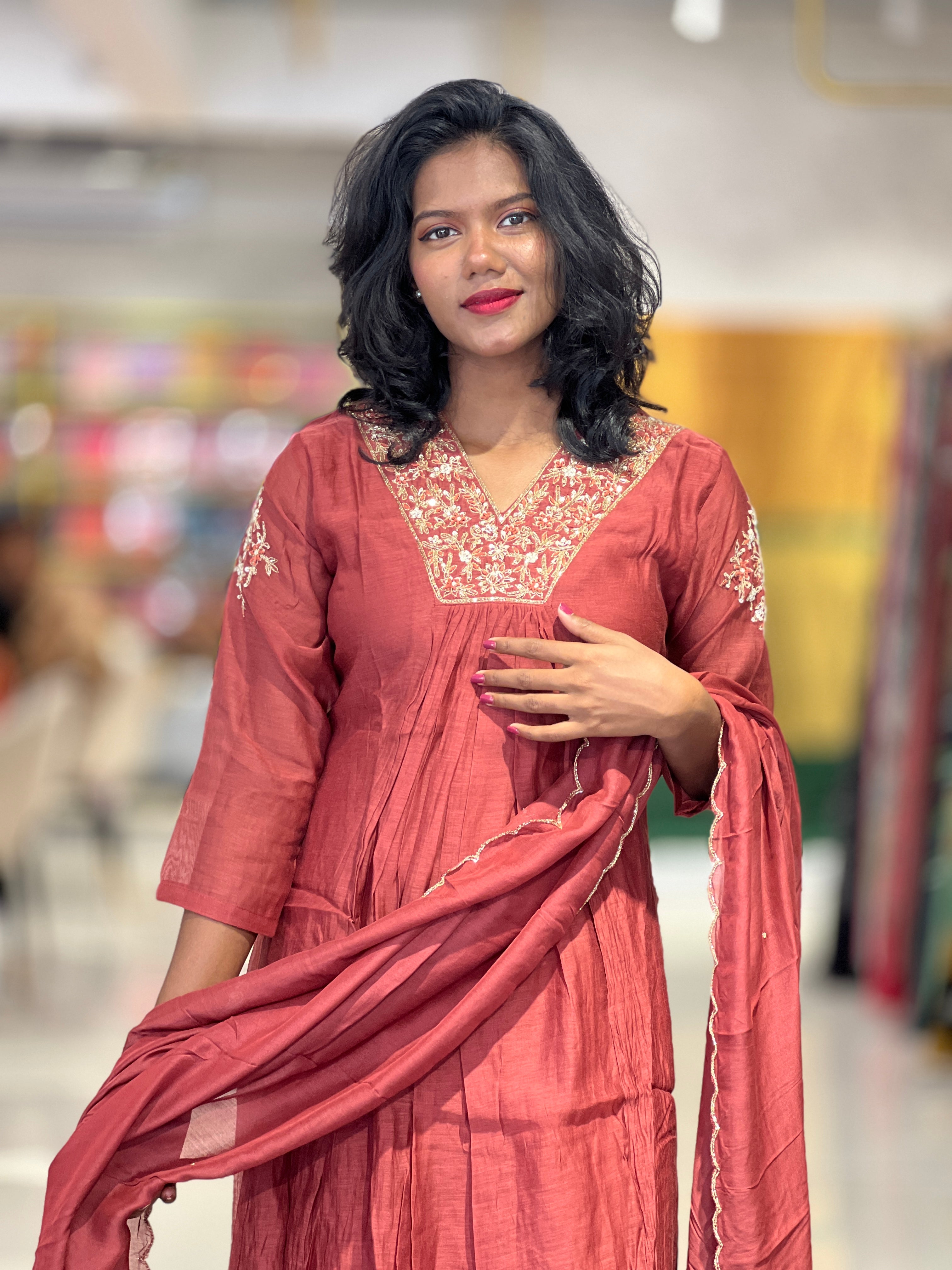 Hand Work Detailed Chanderi Silk Kurta Set | KIA109