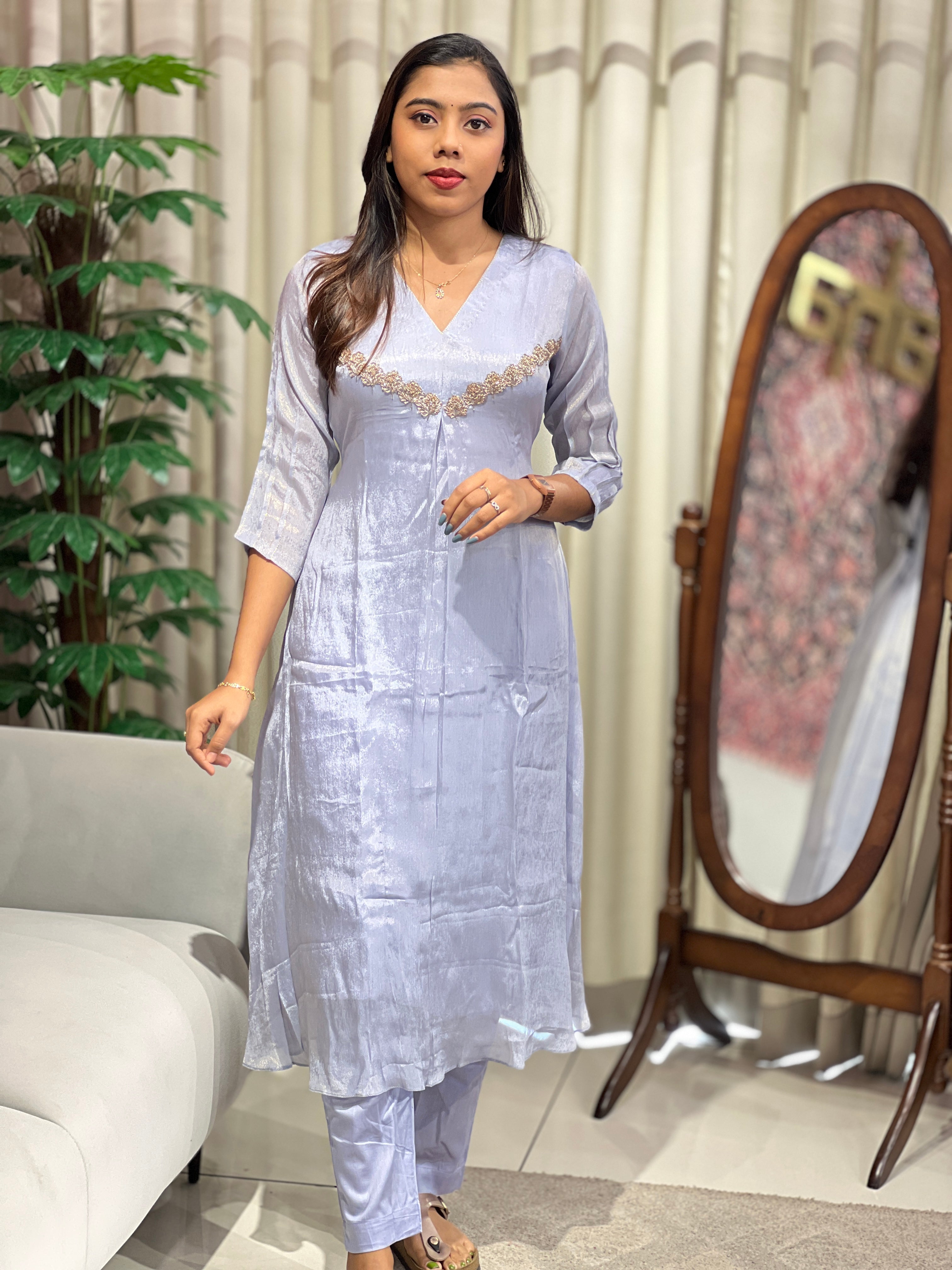 Hand Work Detailed Tissue Silk Kurta Set | ELC102
