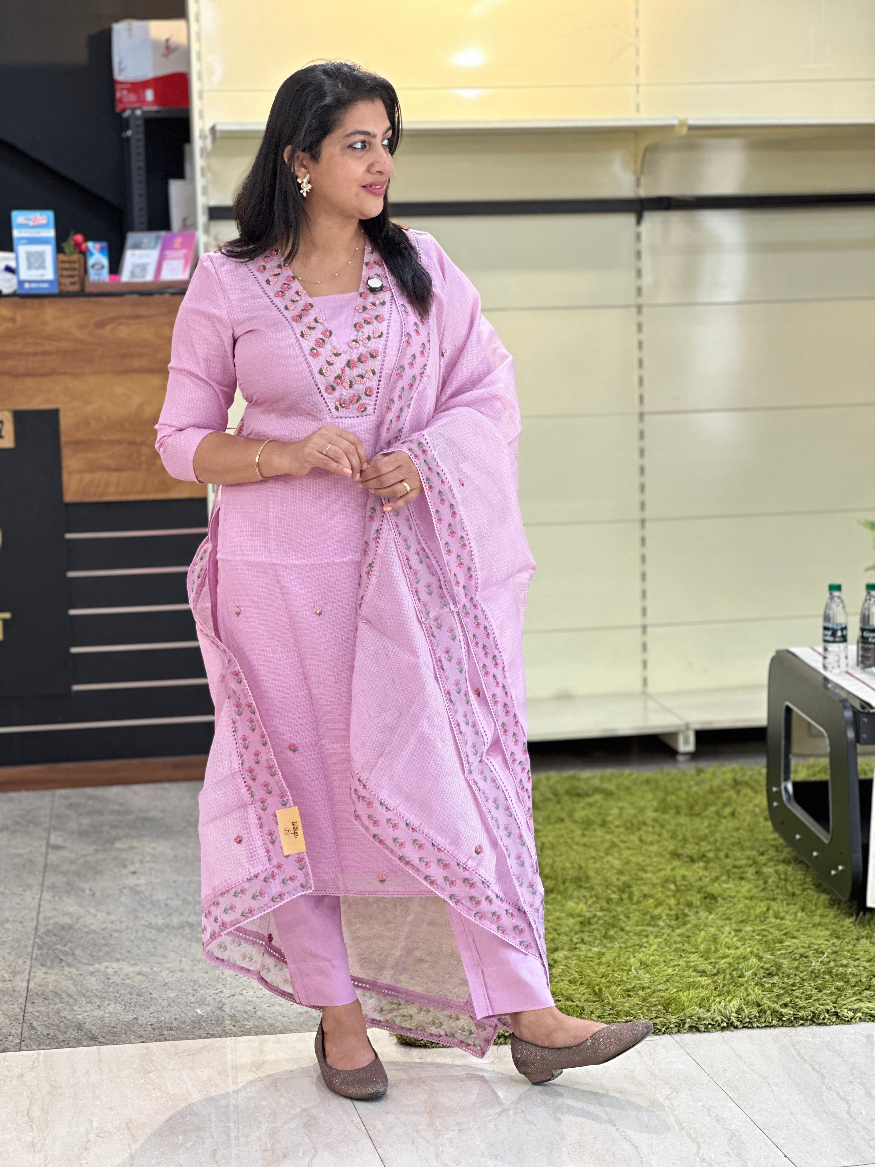 Hand Embroidery Detailed Silky Kota Salwar Set | SRF116