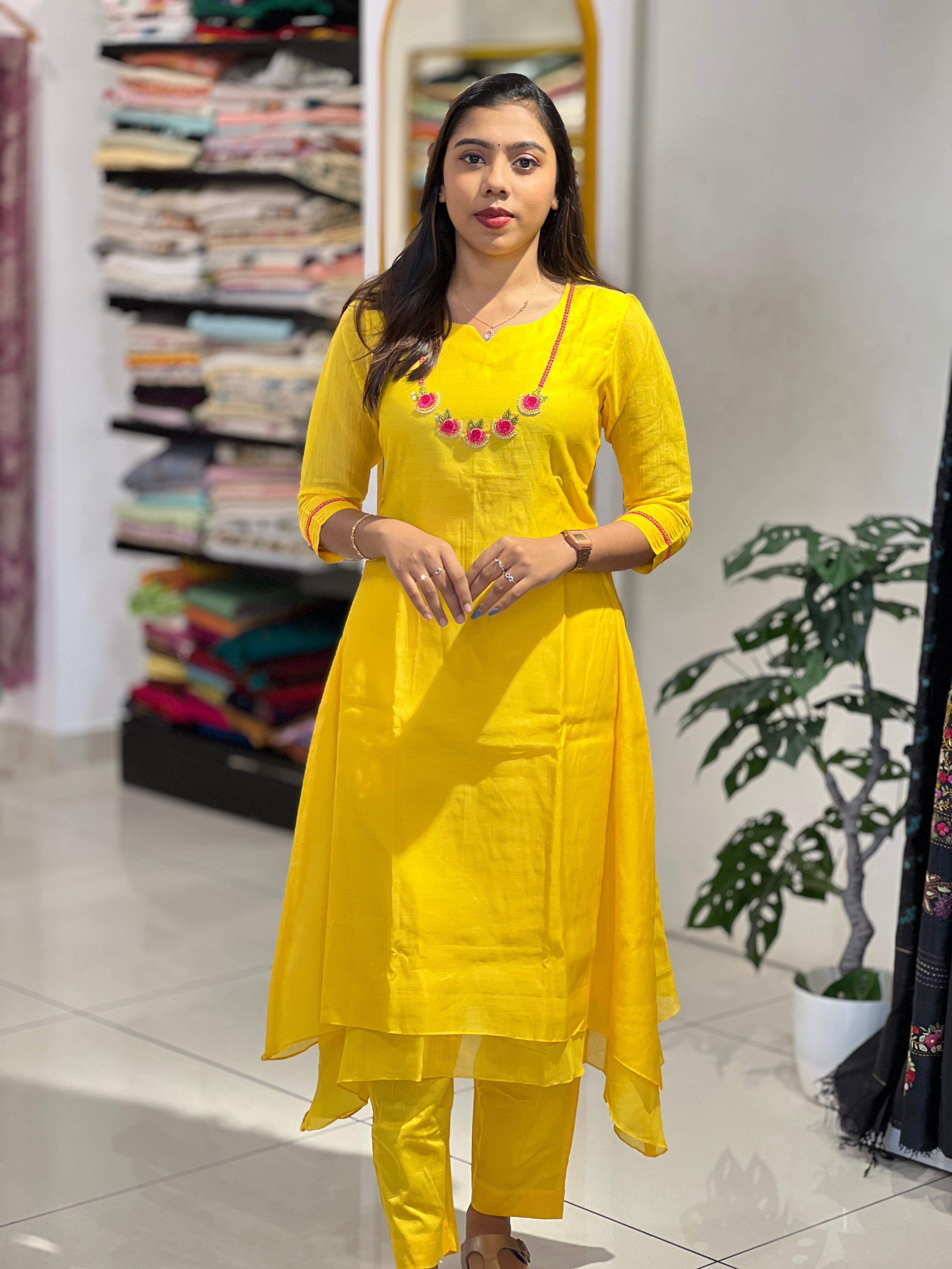 Floral Embroidery Detailed Chanderi Kurta Set | ELC106