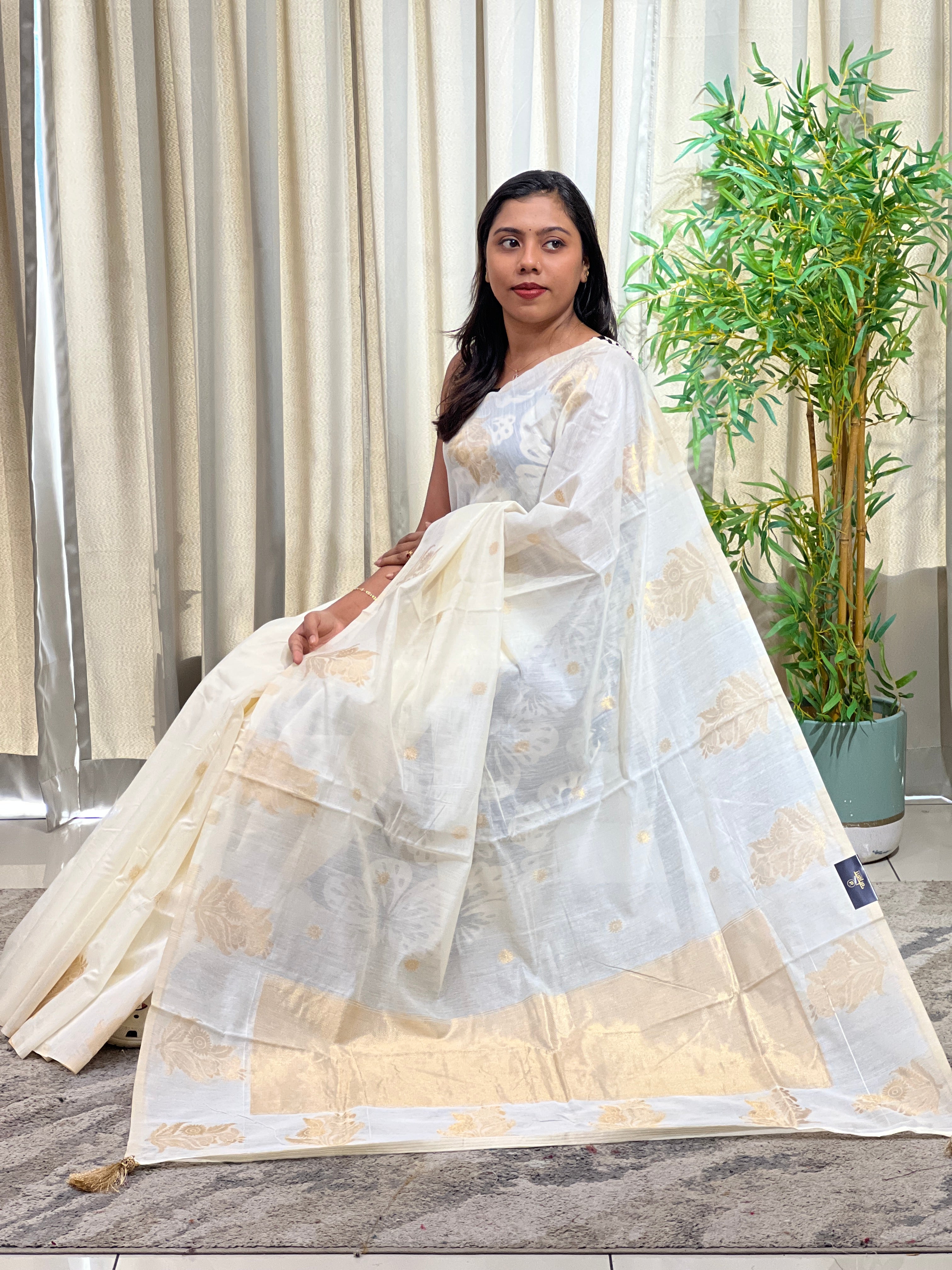 Floral Pattern Semi Silk Saree | HT469