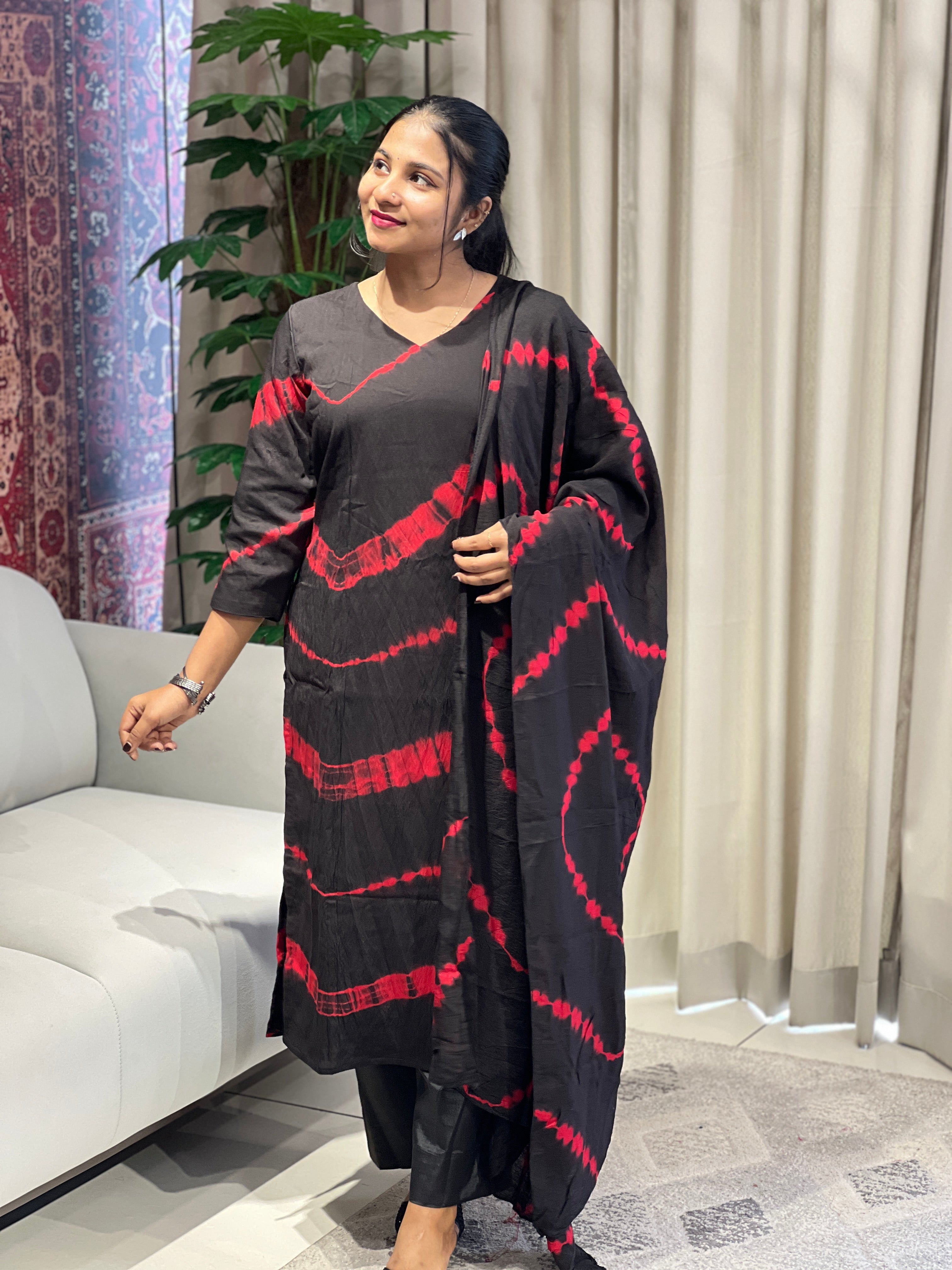 Tie & Dye Patterned Chanderi Silk Kurta Set | DNT808