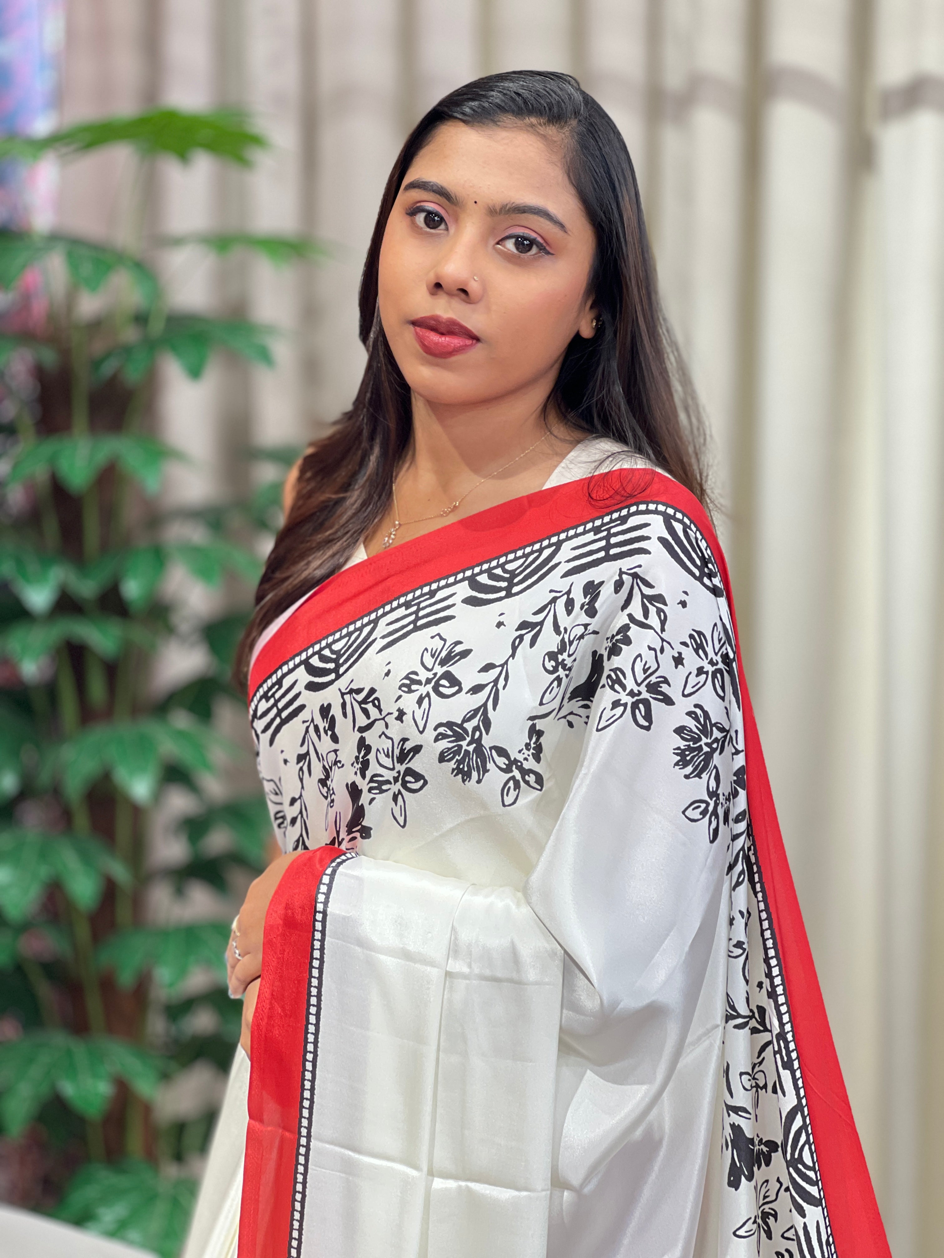 Floral Digital Printed Crepe Silk Saree | HT437