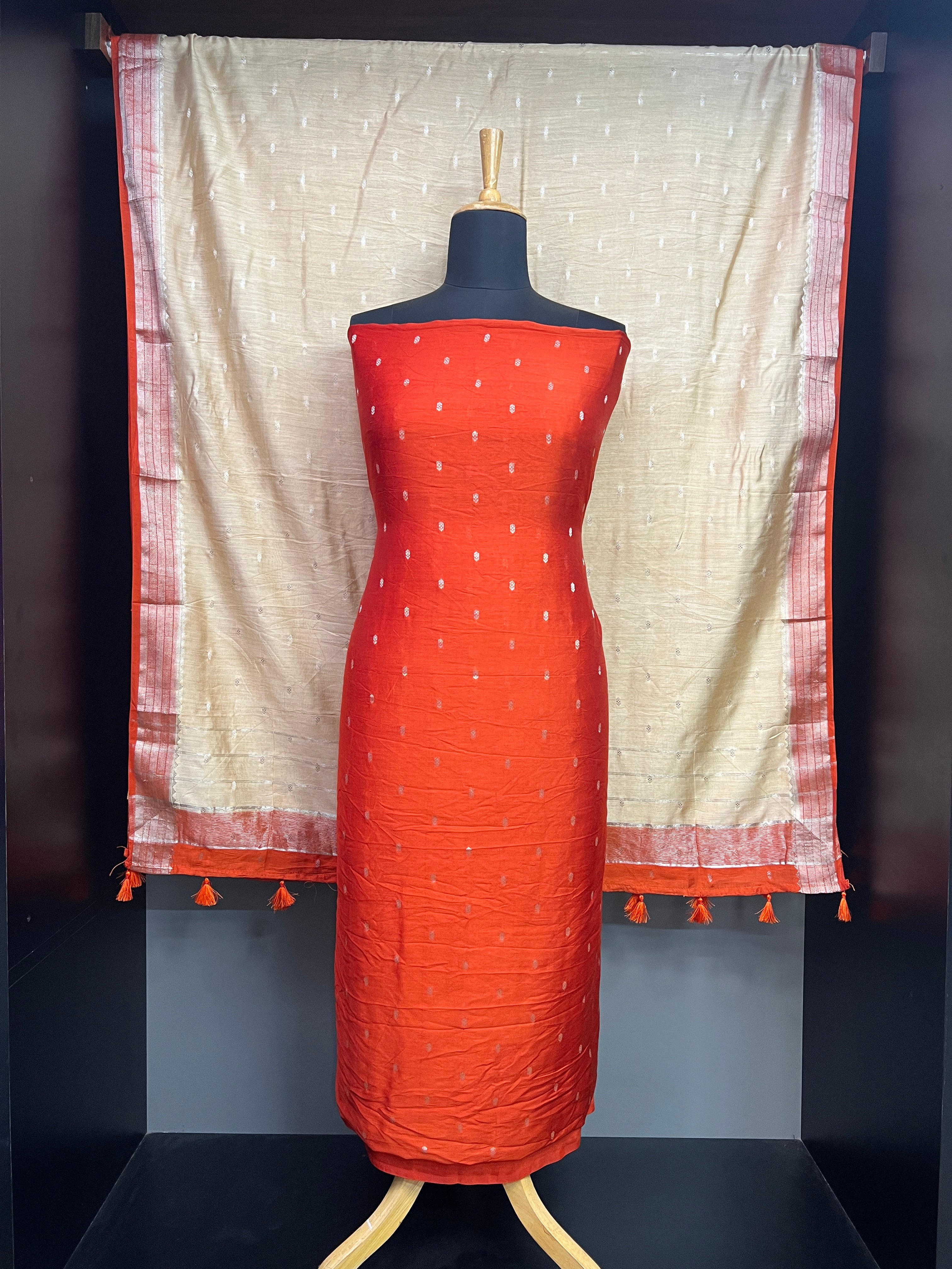 Zari Butta Detailed Banarasi Silk Salwar Set | YNG1191