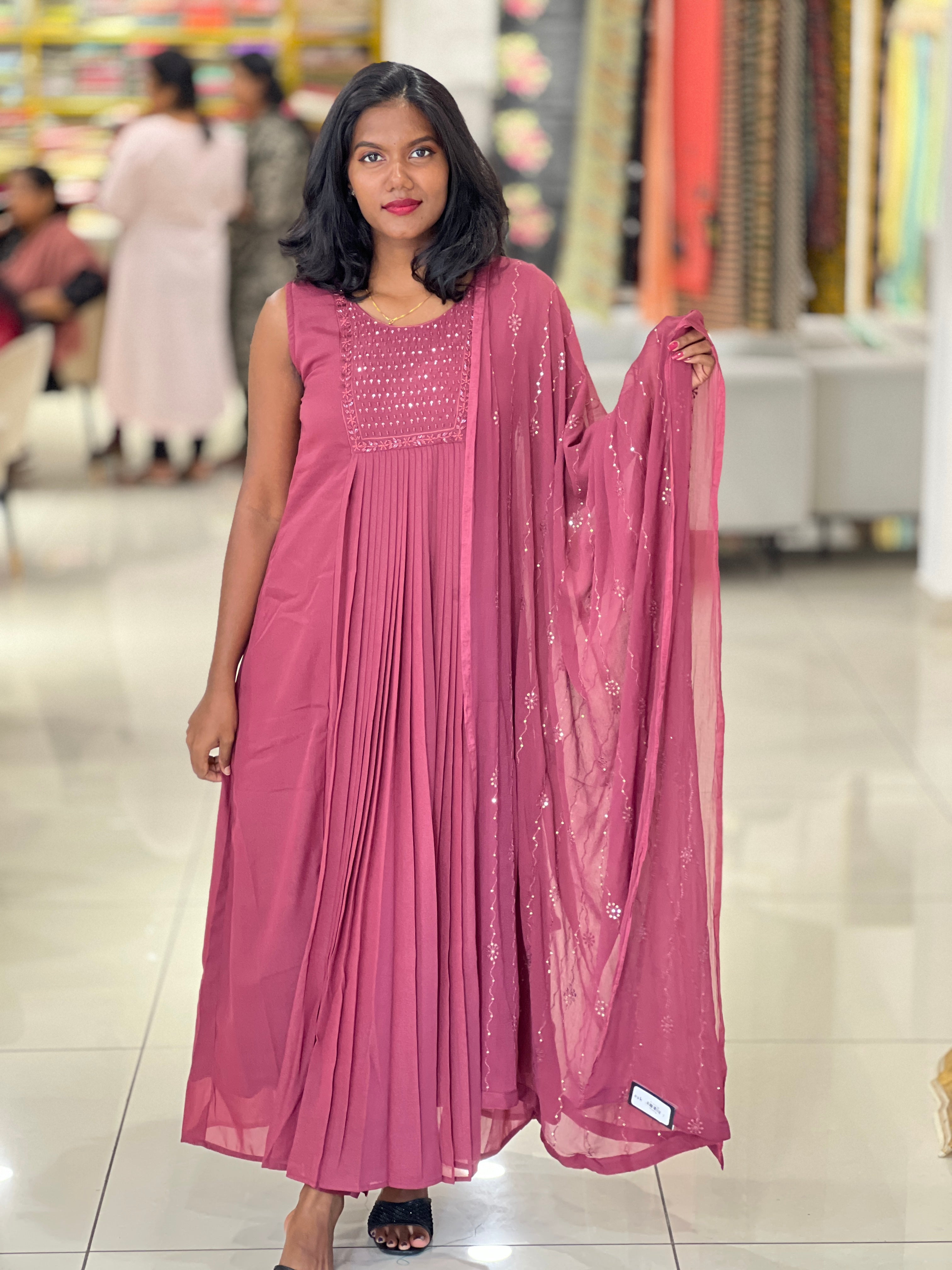 Embroidery Detailed Pure Chinon Kurta Set | BR113