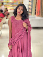 Embroidery Detailed Pure Chinon Kurta Set | BR113