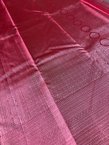 Traditional Floral Pattern Kanchipuram Saree | OM174