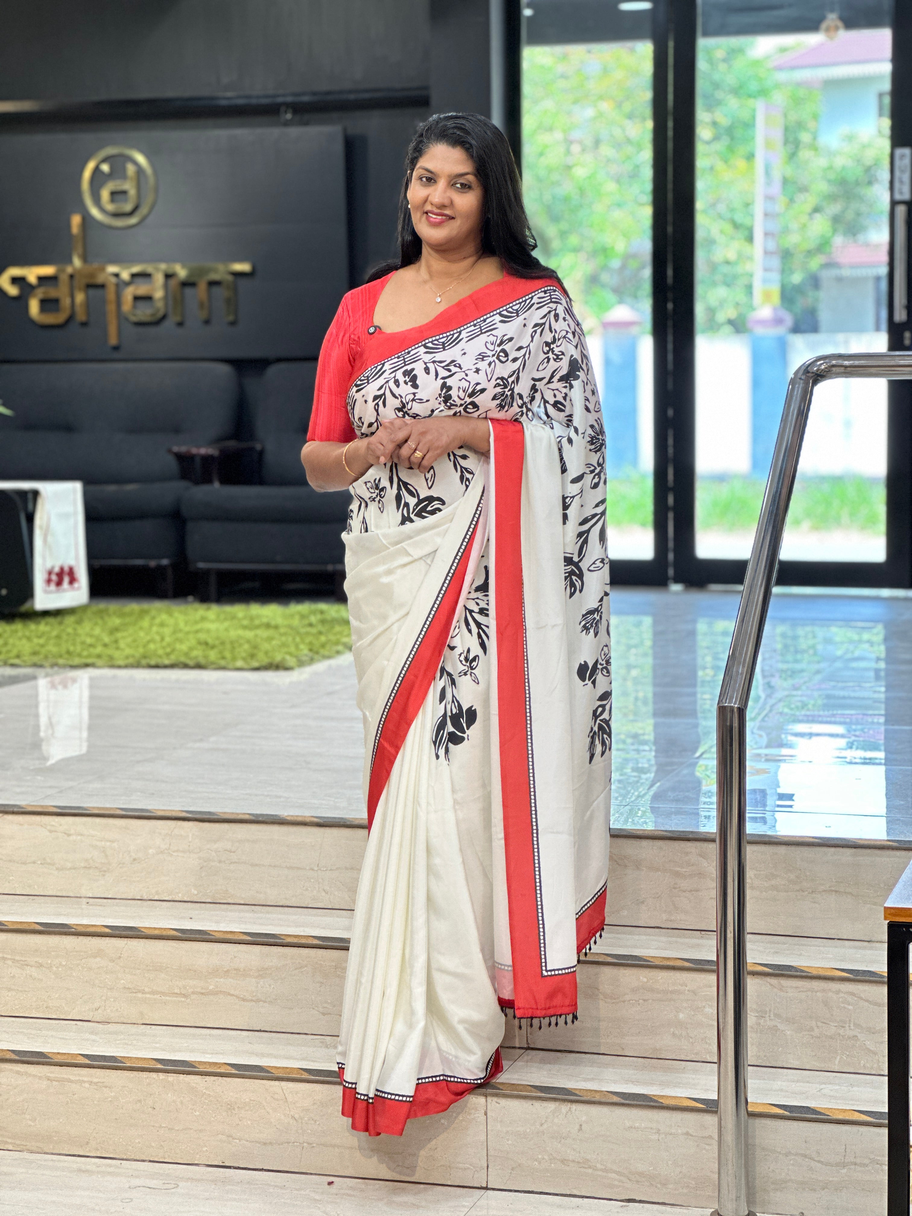 Floral Digital Printed Crepe Silk Saree | HT437