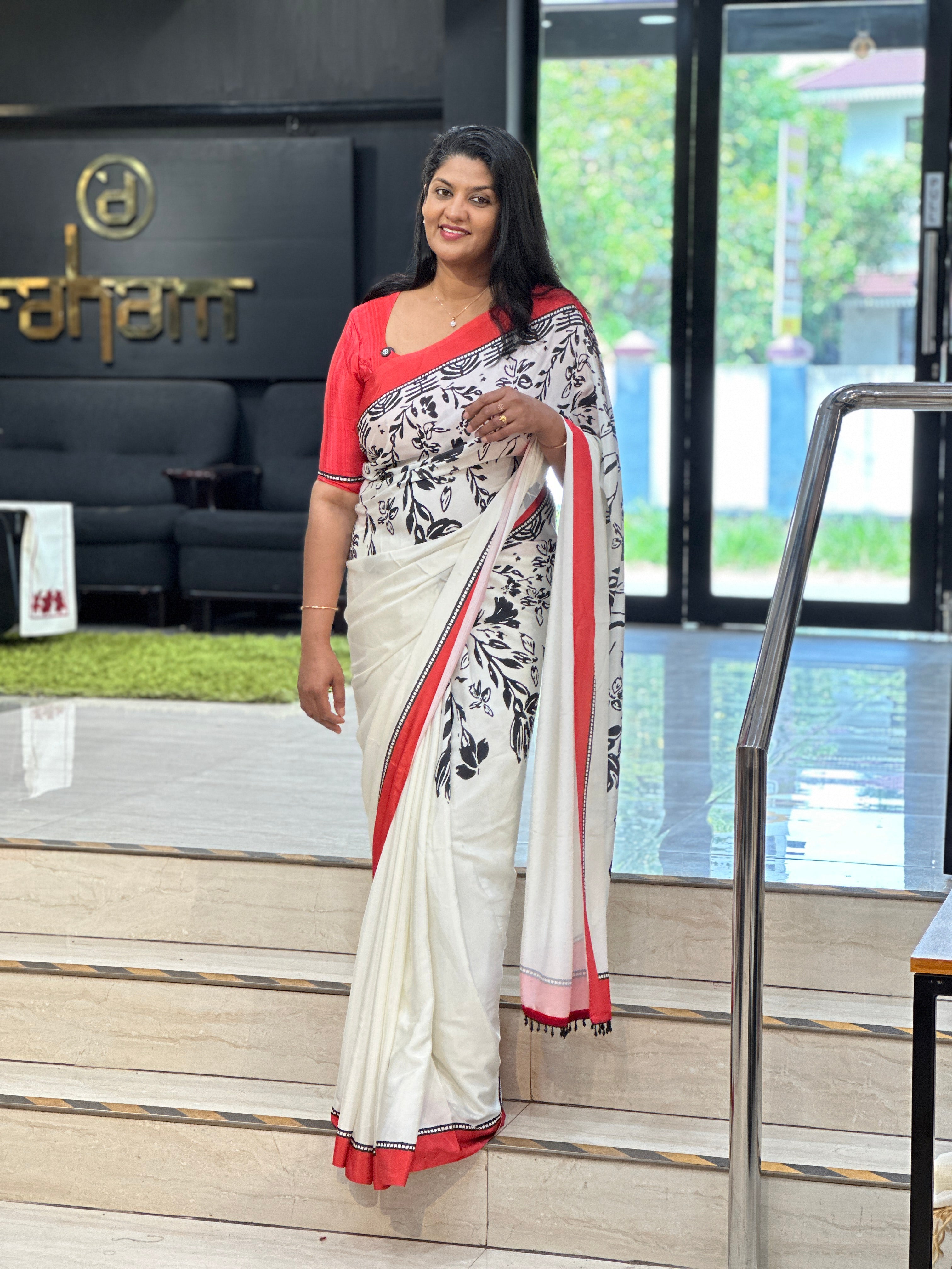 Floral Digital Printed Crepe Silk Saree | HT437