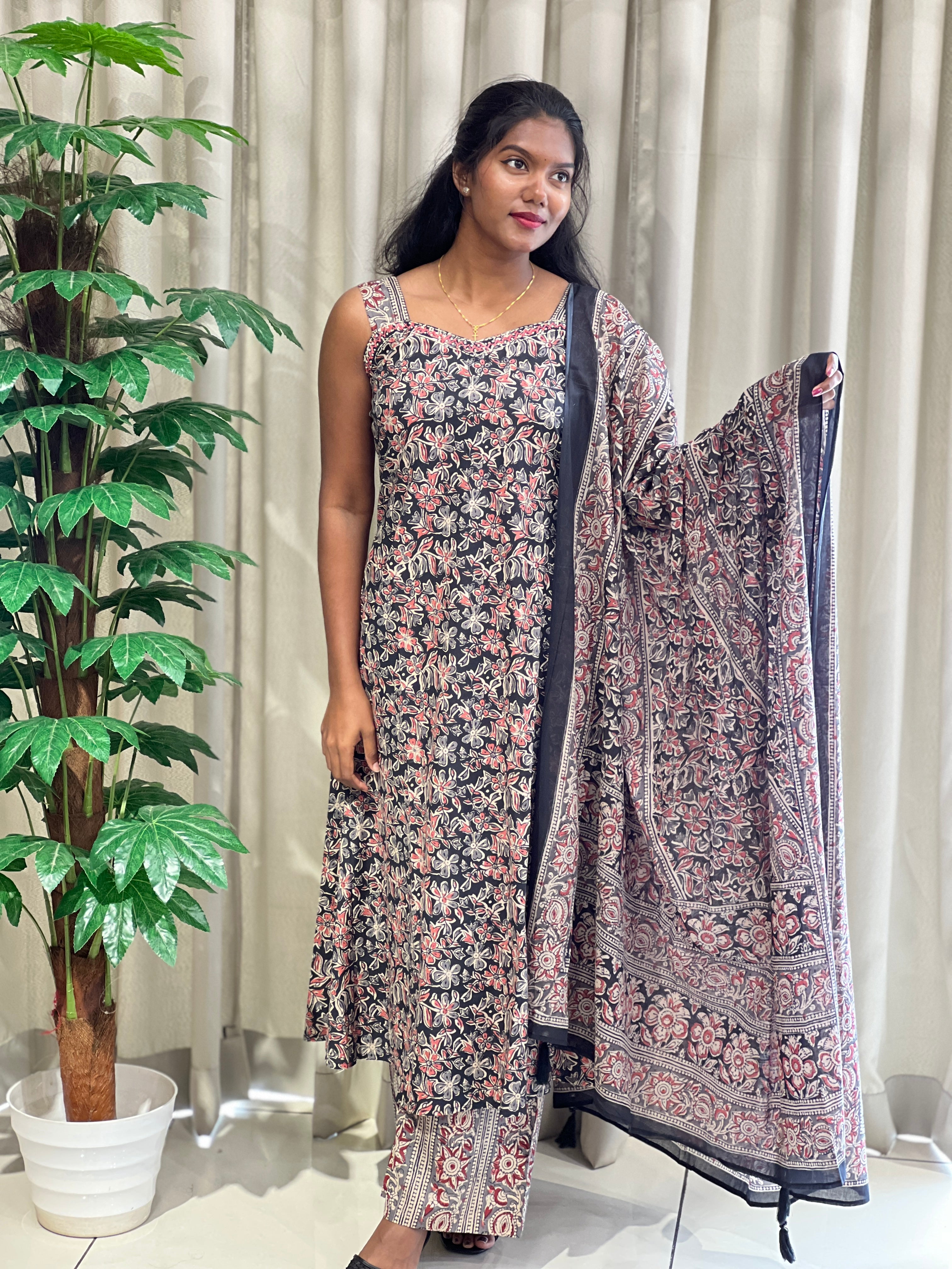 Floral Printed Cotton Kurta Set | IB101