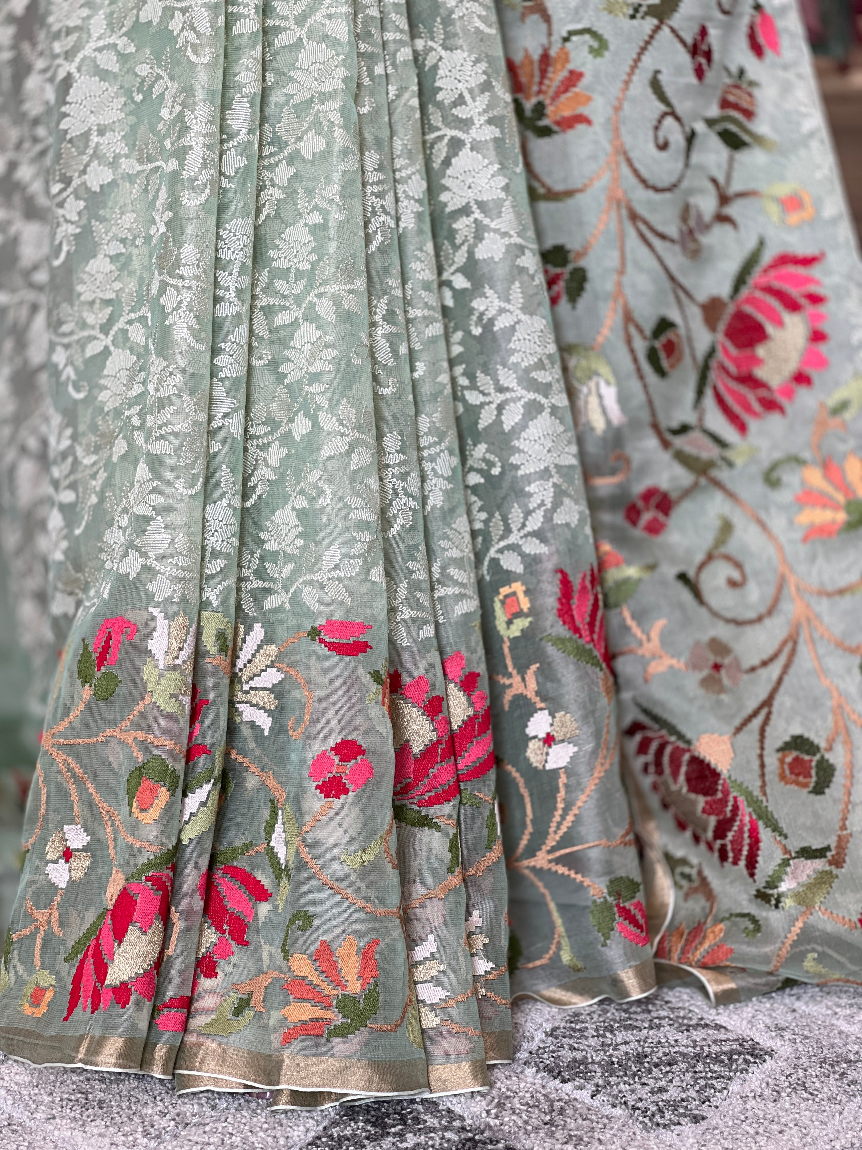 Jamdani Weaving Floral Embroidery Kora Organza Saree | RGD285