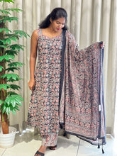 Floral Printed Cotton Kurta Set | IB101