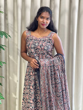 Floral Printed Cotton Kurta Set | IB101