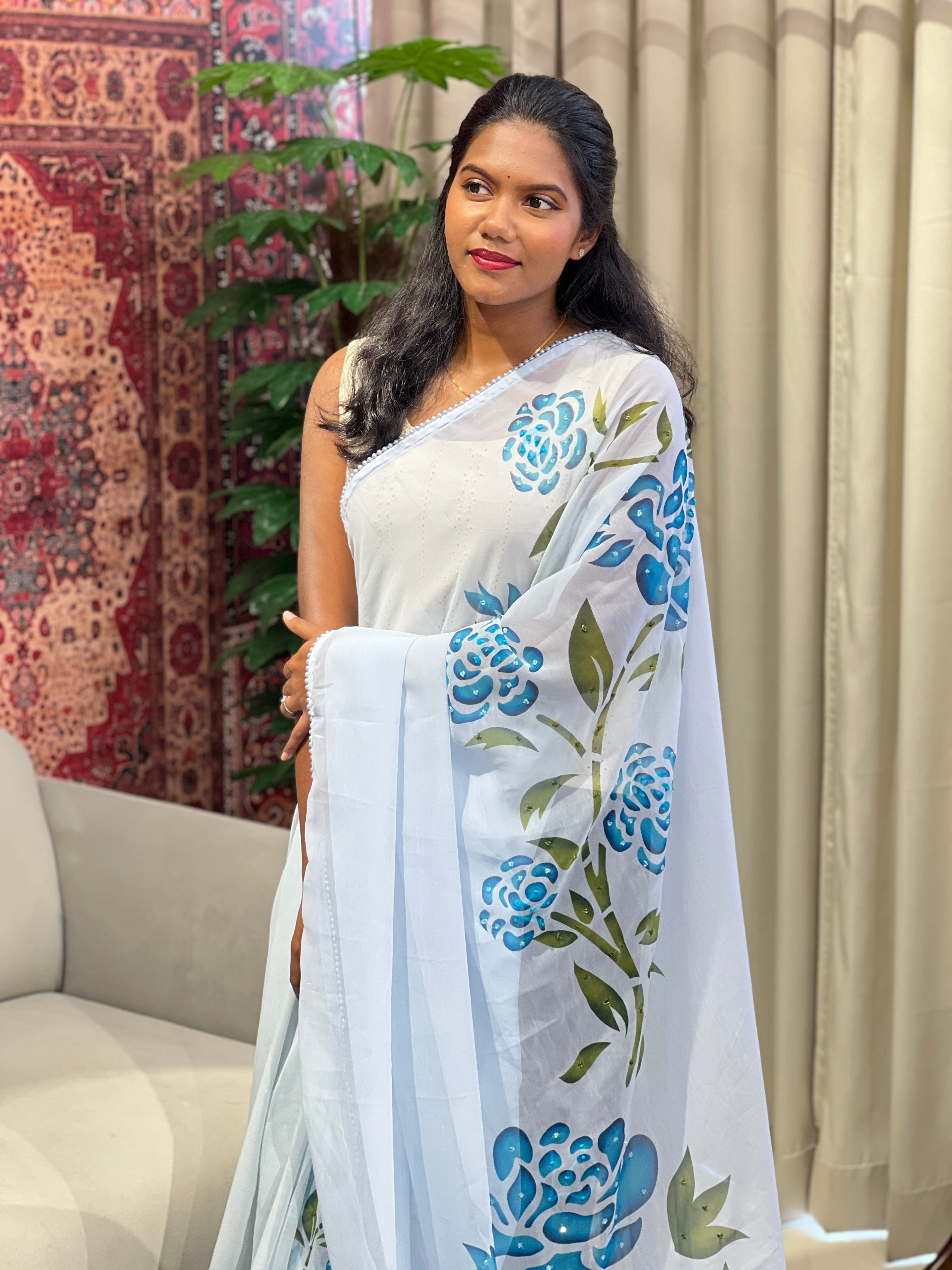 Floral Printed Georgette Saree | HT440