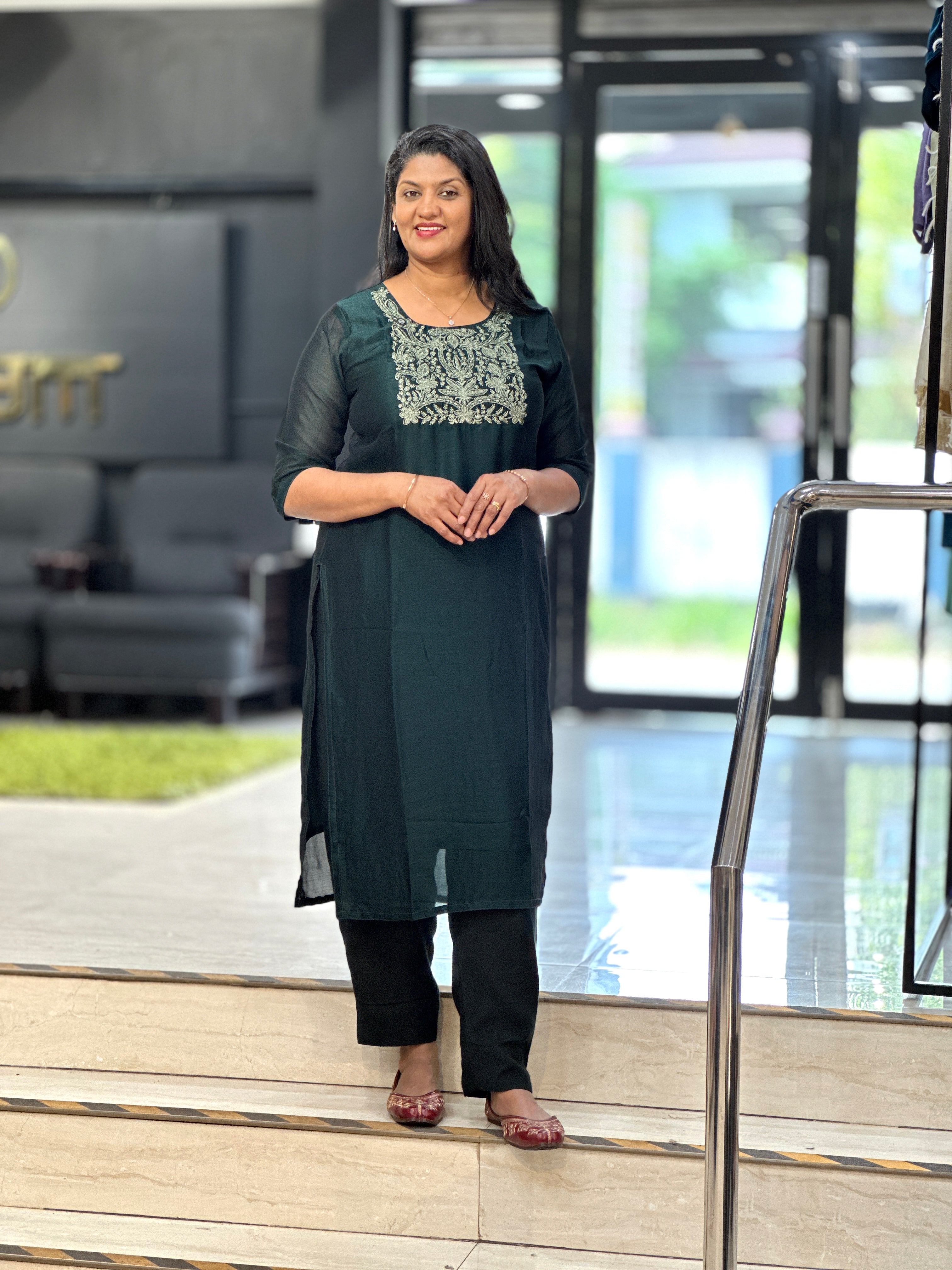 Embroidery Detailed Vichitra Silk Kurta | VSI170