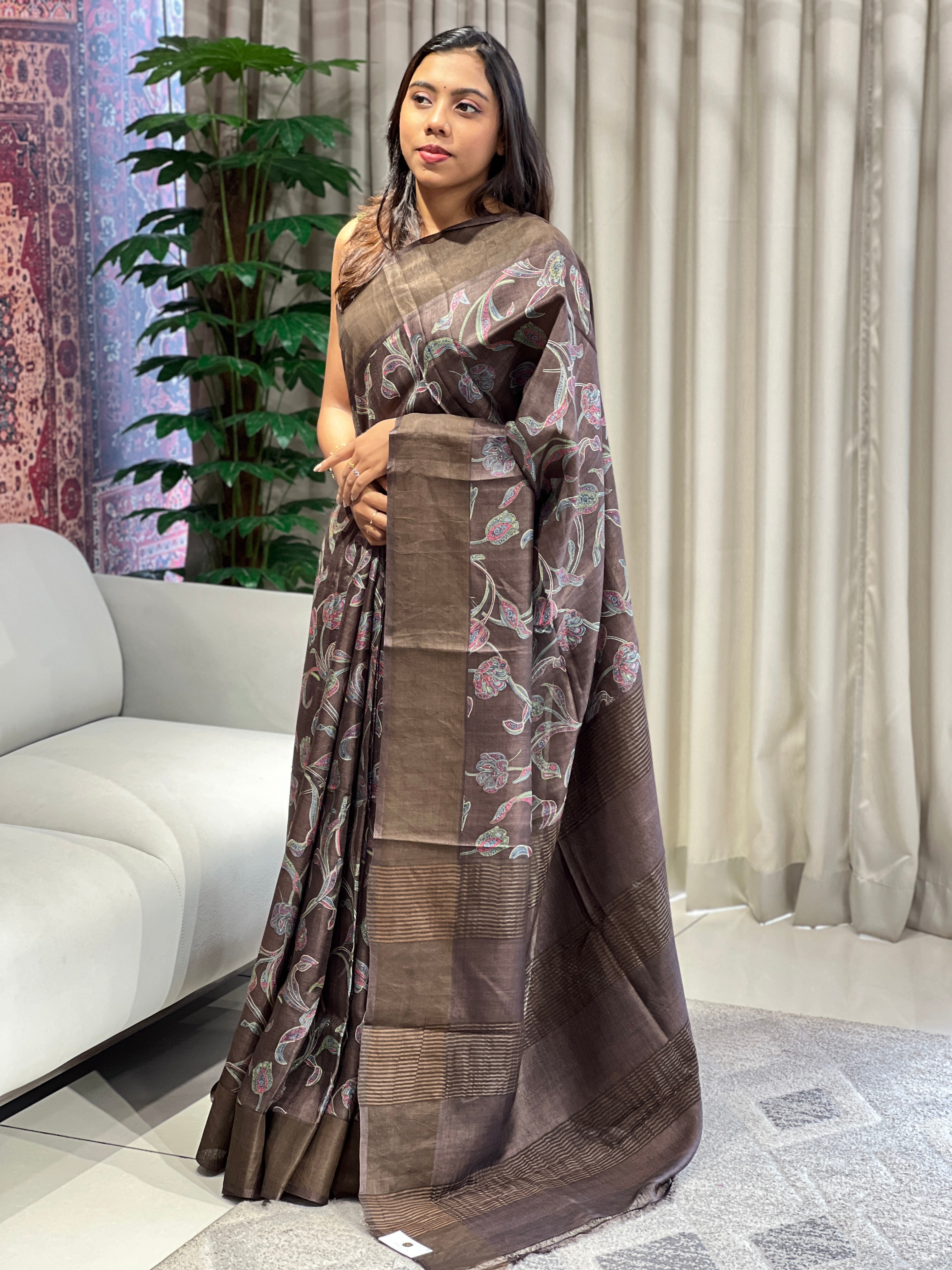 Jaal Patterned Pure Tussar Saree | RGD771