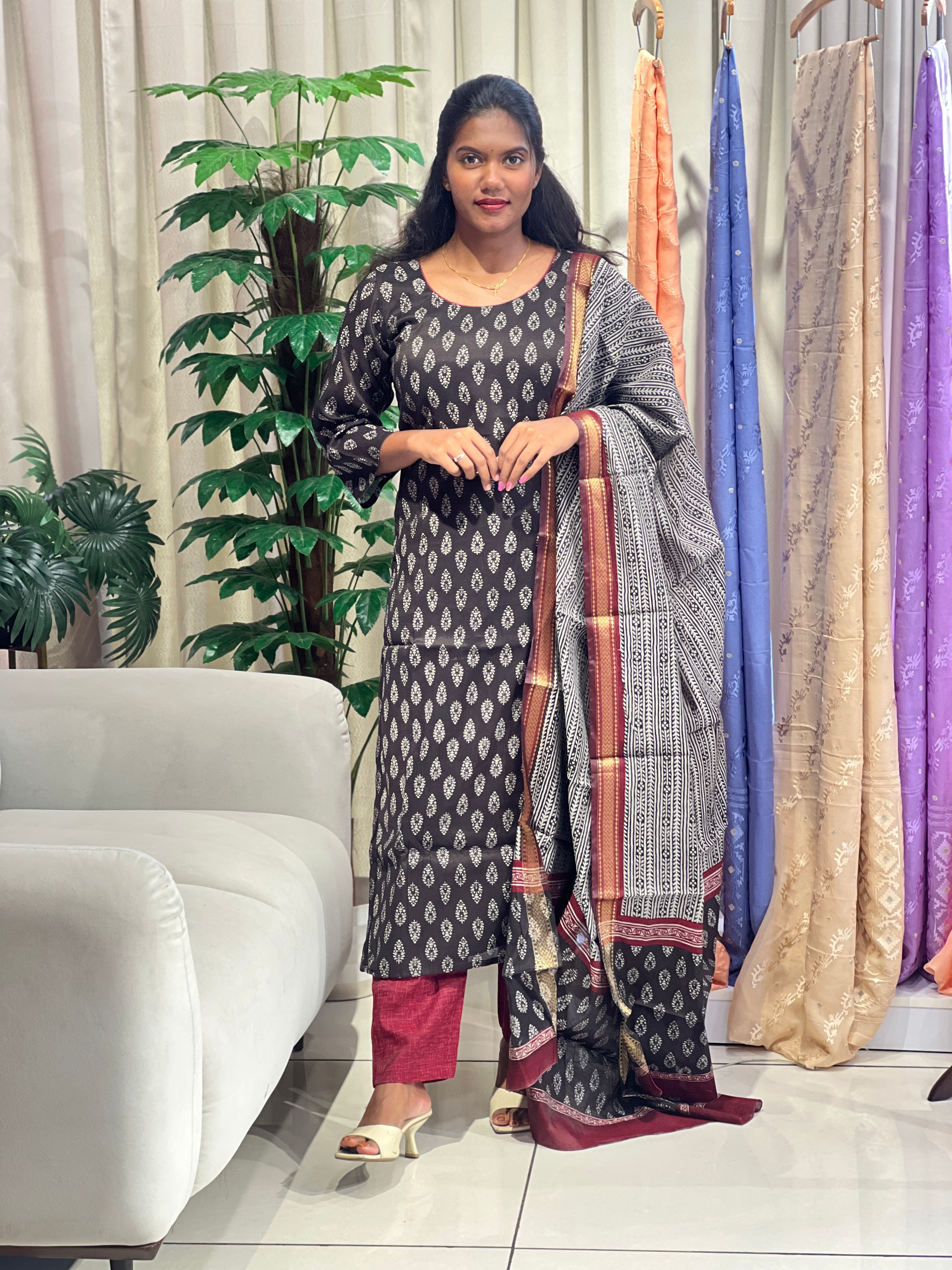 Floral Printed Pattern Chanderi Kurta Set |SLM211