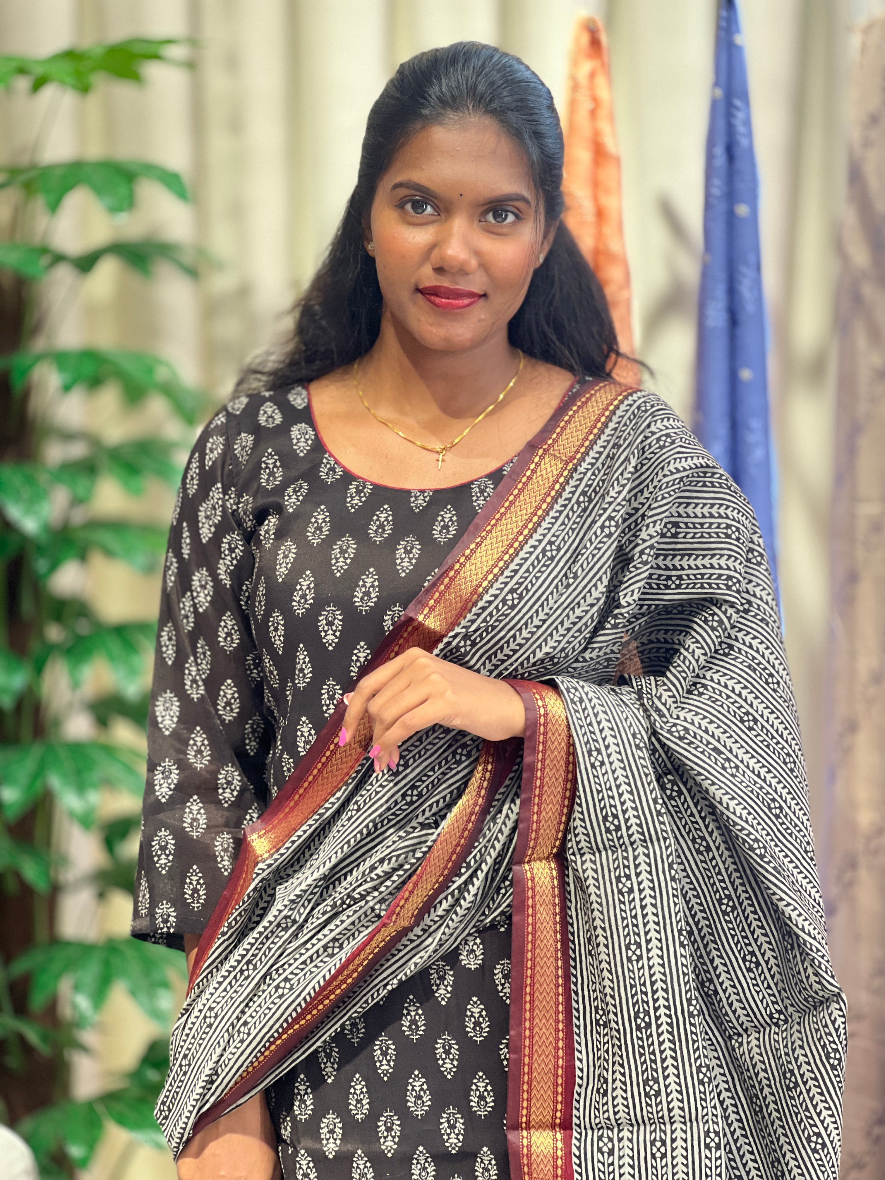 Floral Printed Pattern Chanderi Kurta Set |SLM211