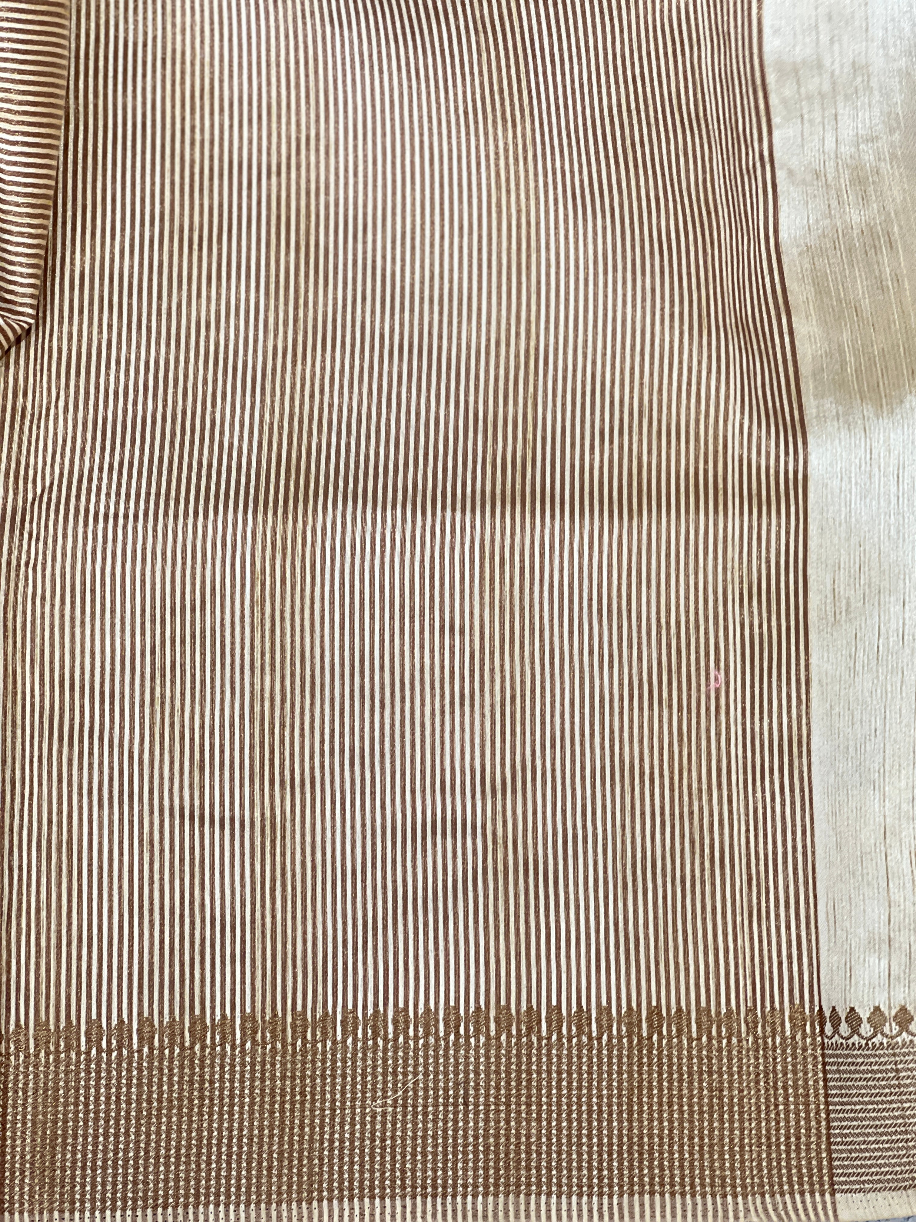 Floral Embroidery With Zari Border Detailed Semi Tussar Saree | SUN353