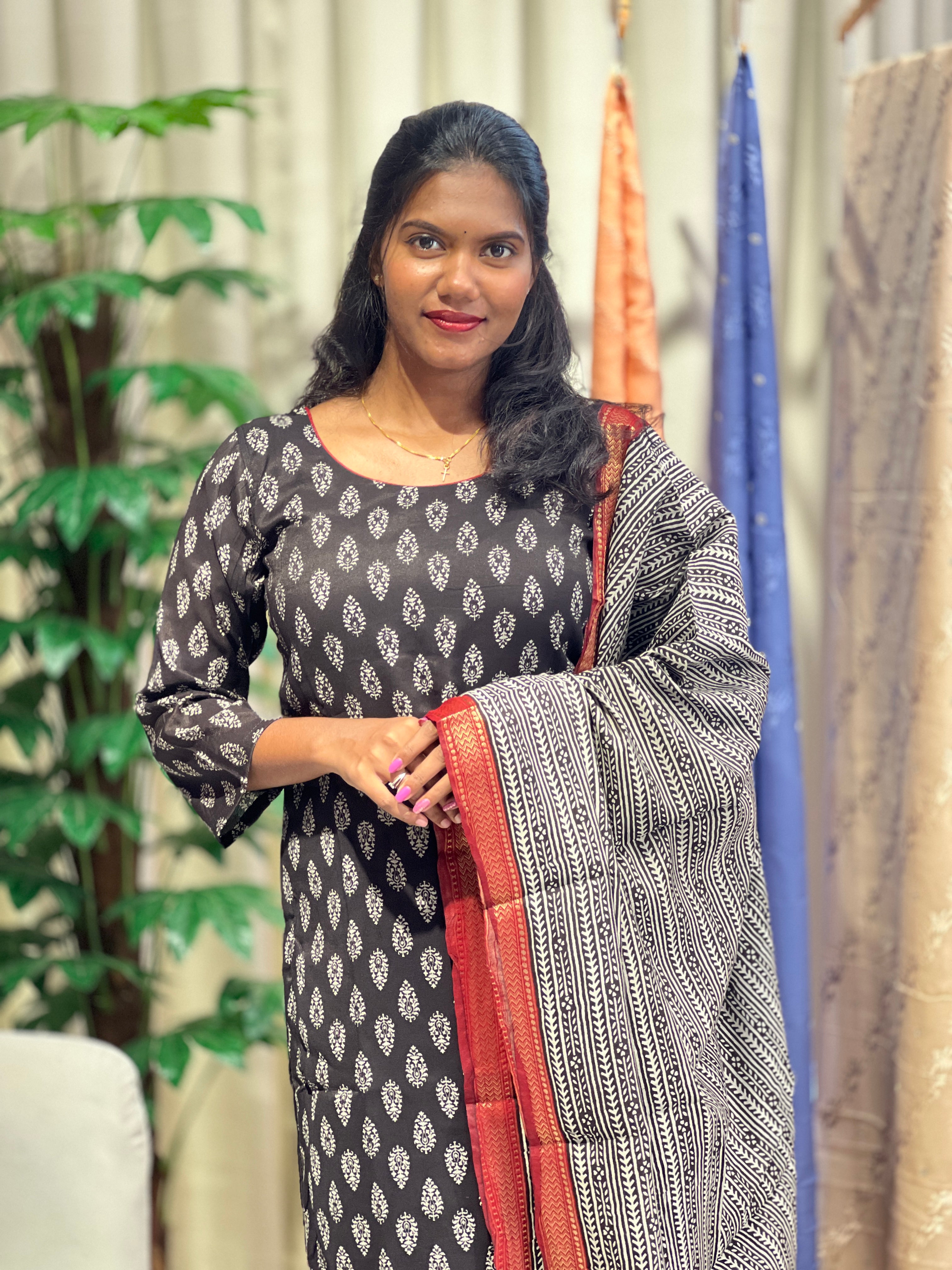 Floral Printed Pattern Chanderi Kurta Set |SLM213
