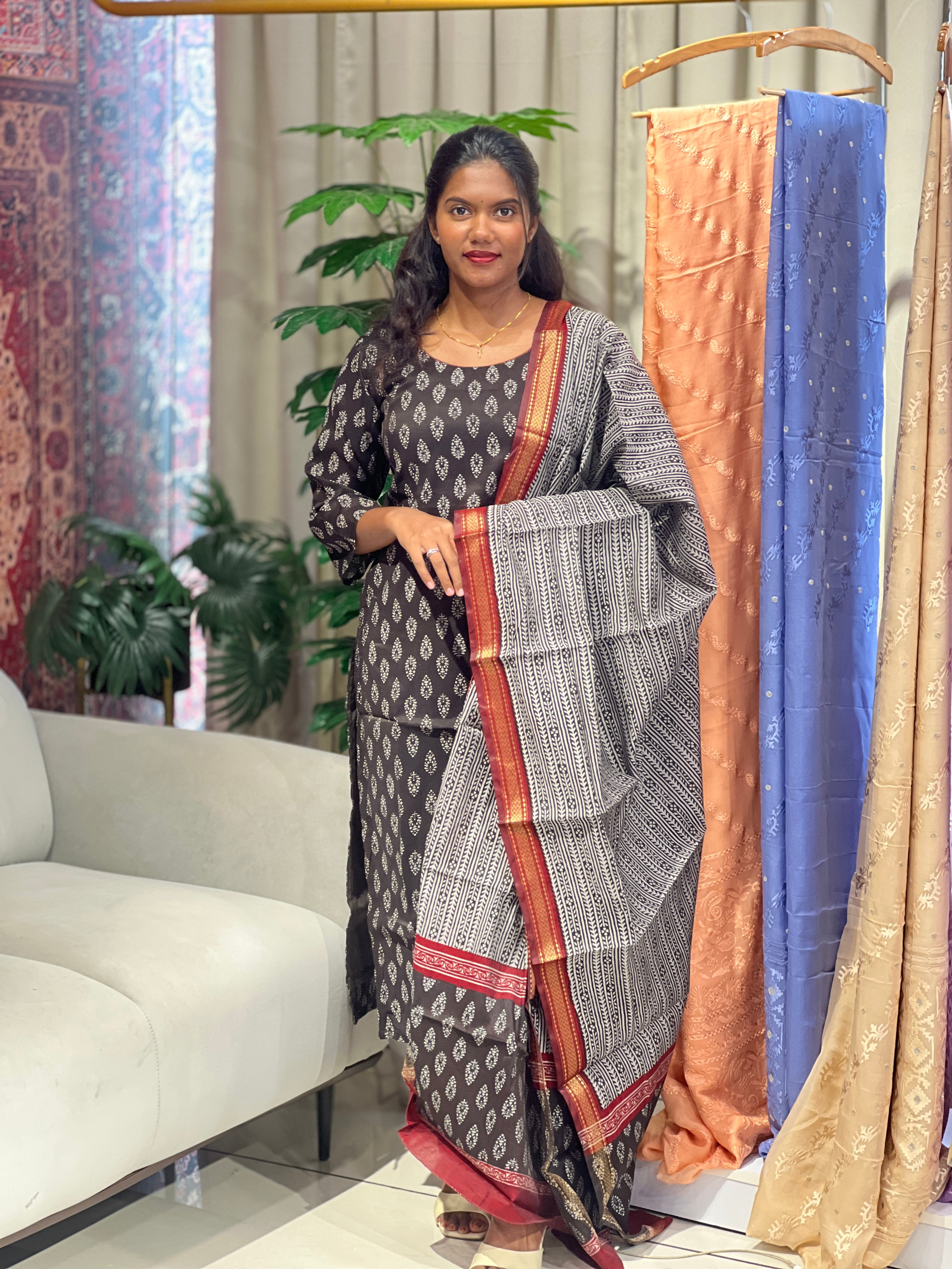 Floral Printed Pattern Chanderi Kurta Set |SLM215