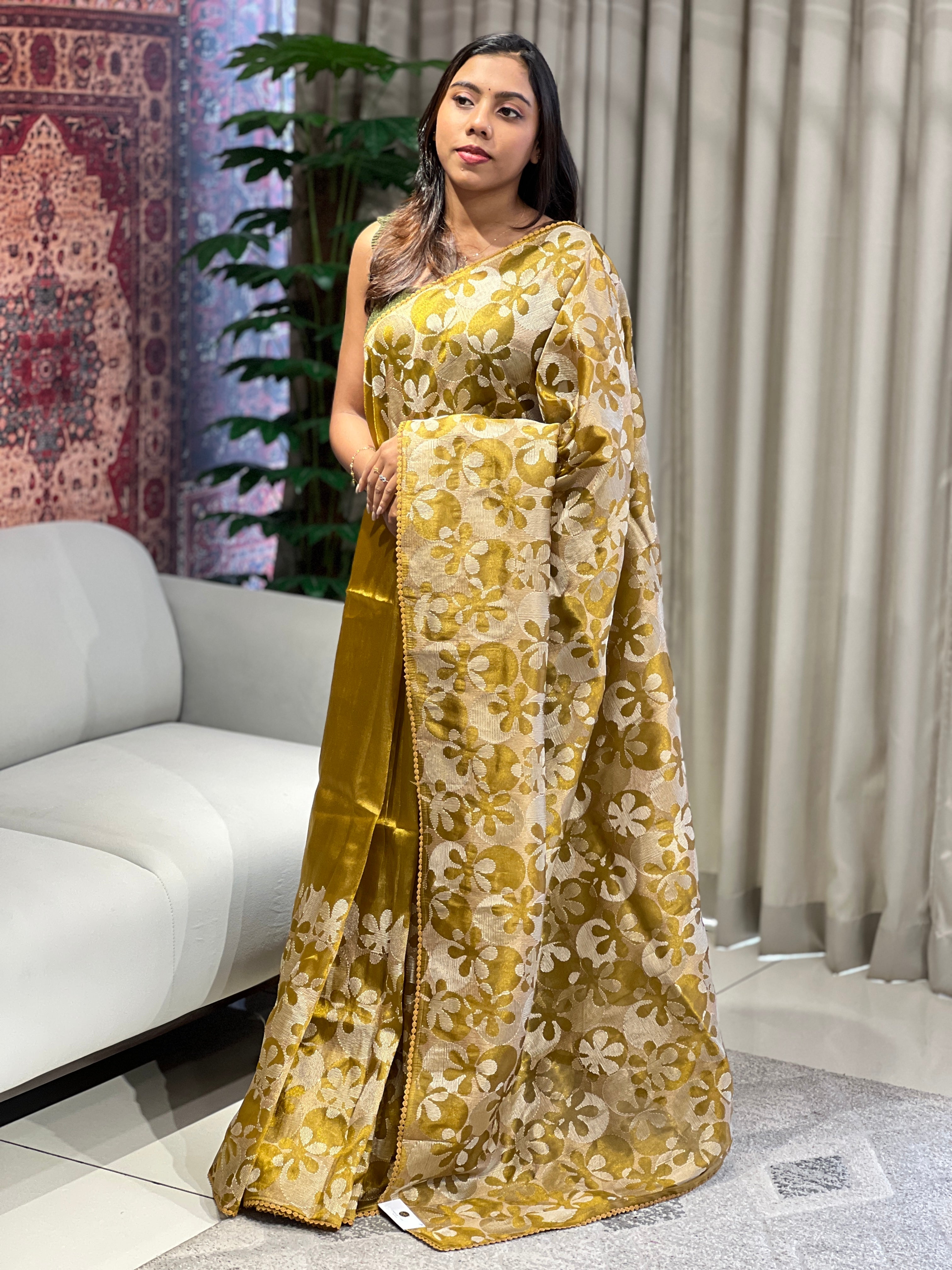 Floral Embroidery Detailed Shimmer Organza Saree | BLD1891