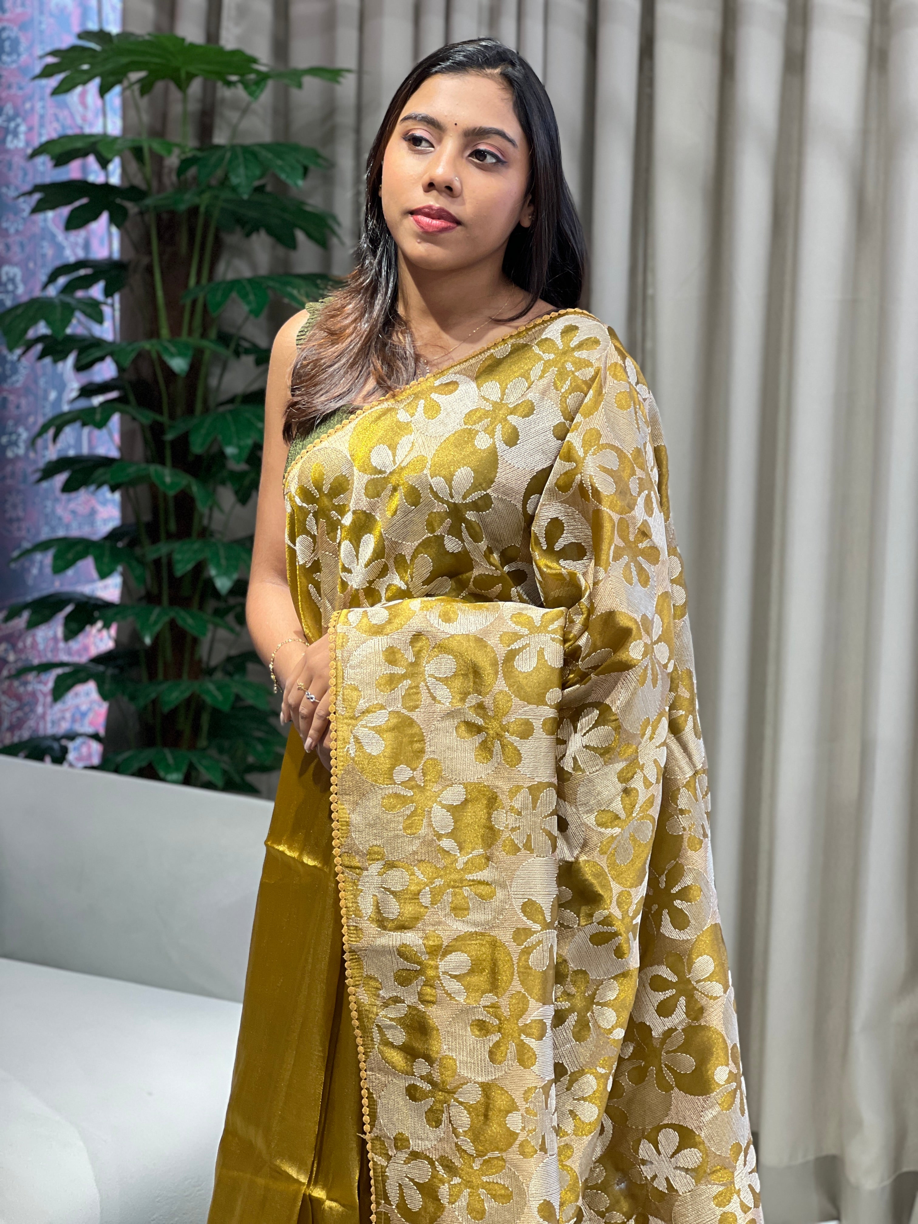 Floral Embroidery Detailed Shimmer Organza Saree | BLD1891