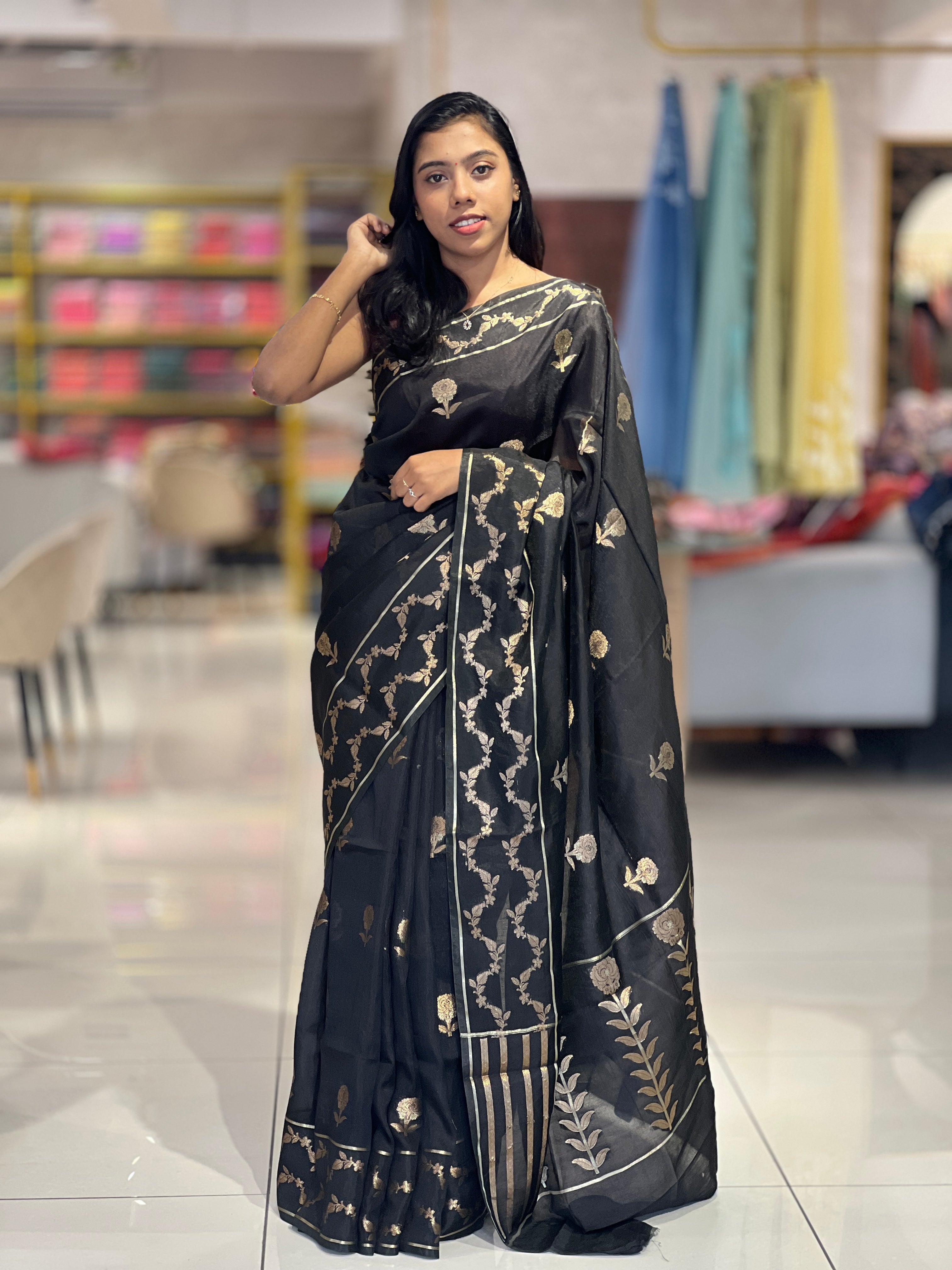 Banarasi Weaving Pattern Semi Silk Saree | NN257