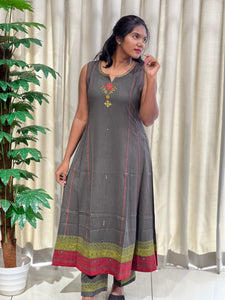 Embroidery Detailed Cotton Kurta and Bottom | IB103