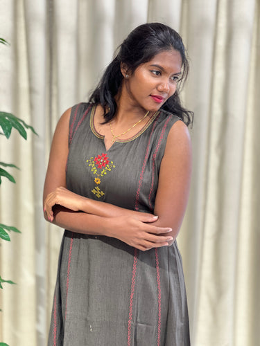 Embroidery Detailed Cotton Kurta and Bottom | IB103