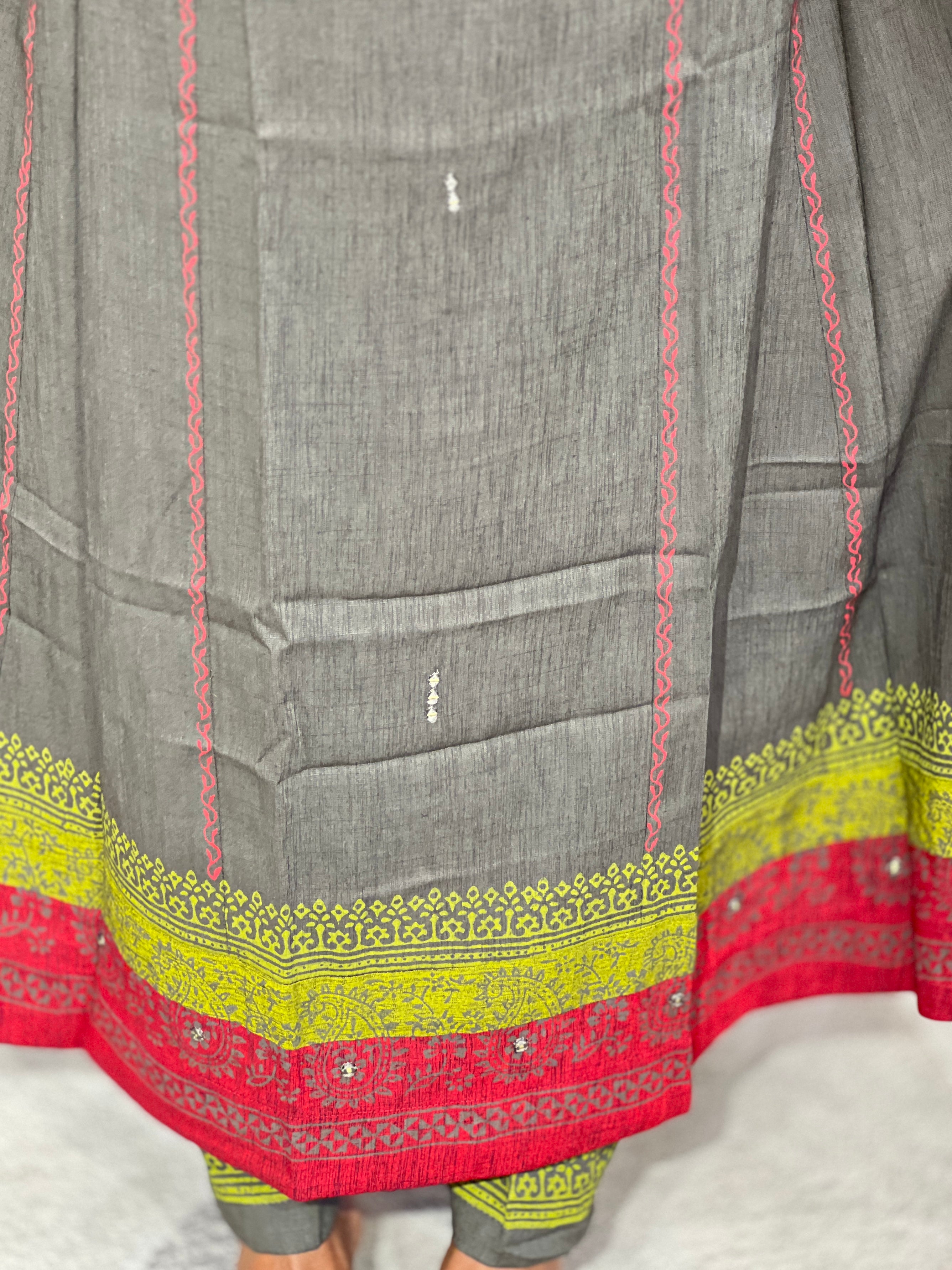 Embroidery Detailed Cotton Kurta and Bottom | IB103