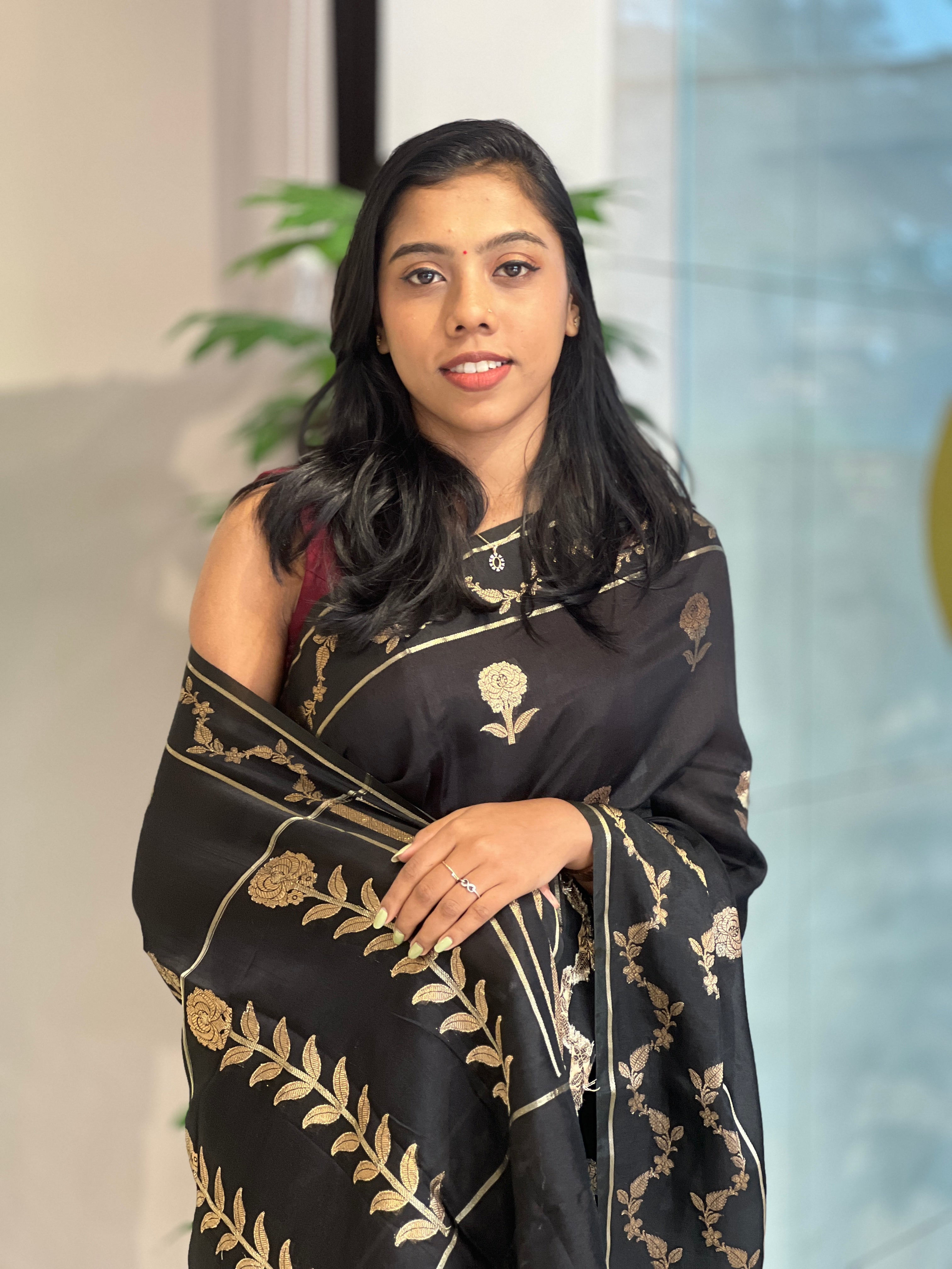 Banarasi Weaving Pattern Semi Silk Saree | NN257