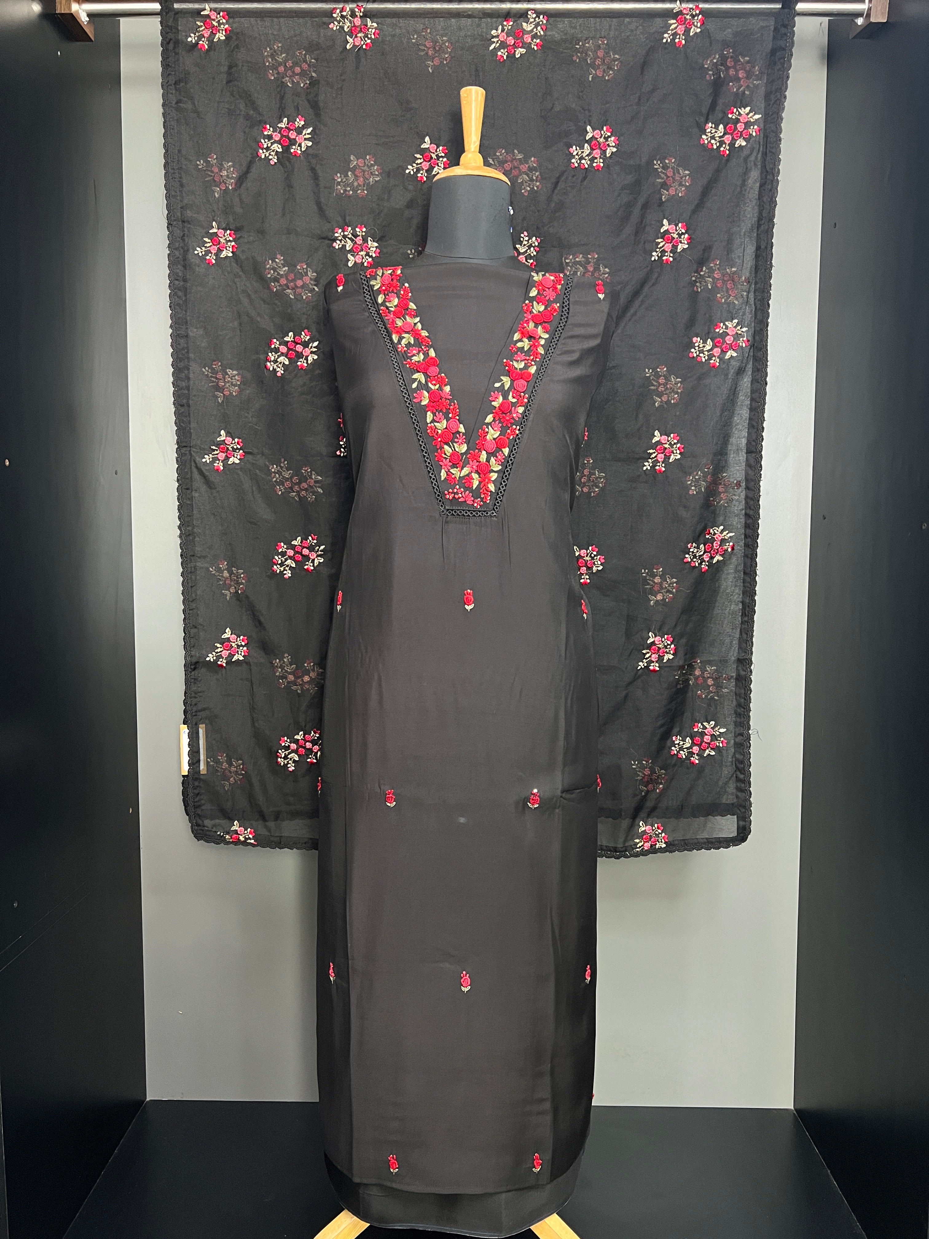 Floral Hand Embroidery Detailed Tussar Finish Salwar Set | SRF119