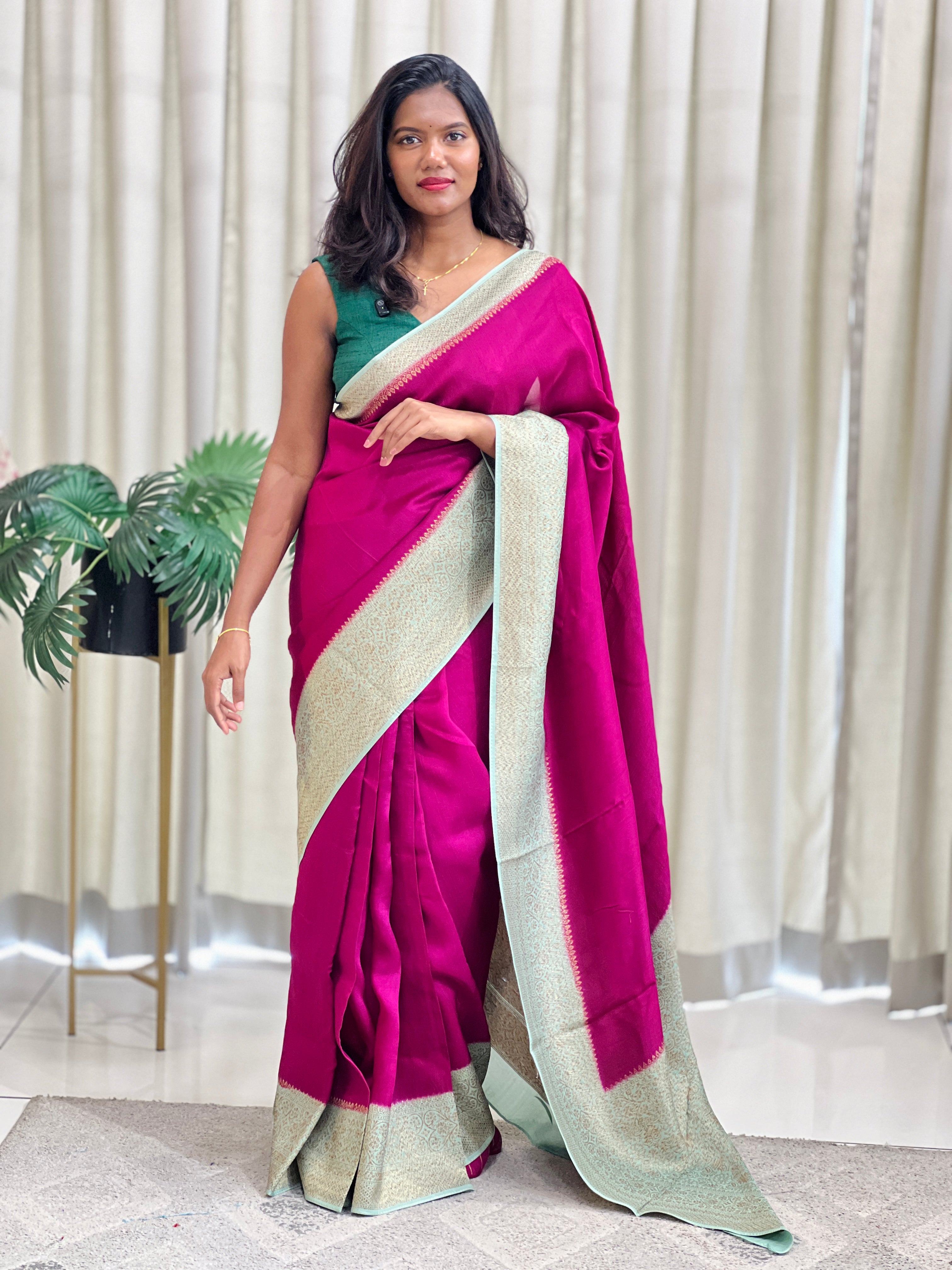 Solid Pattern Tussar Finish Saree | RS108